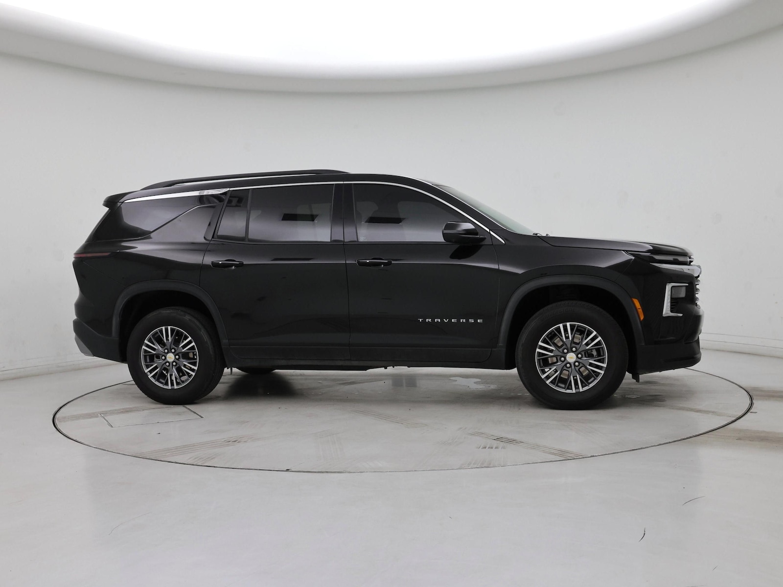 2024 Chevrolet Traverse 1LT - Photo 8