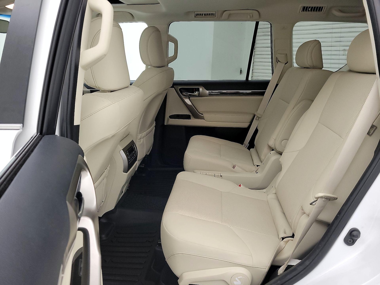 Rear Air Conditioning
