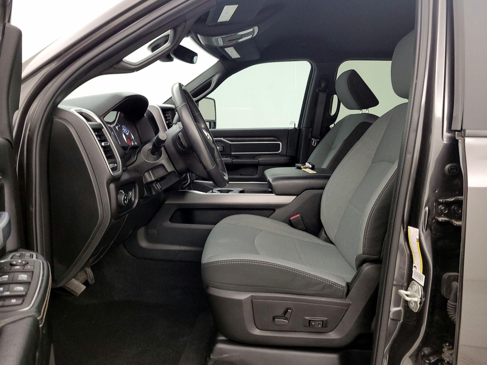 Power Seat(s) & Side Airbags