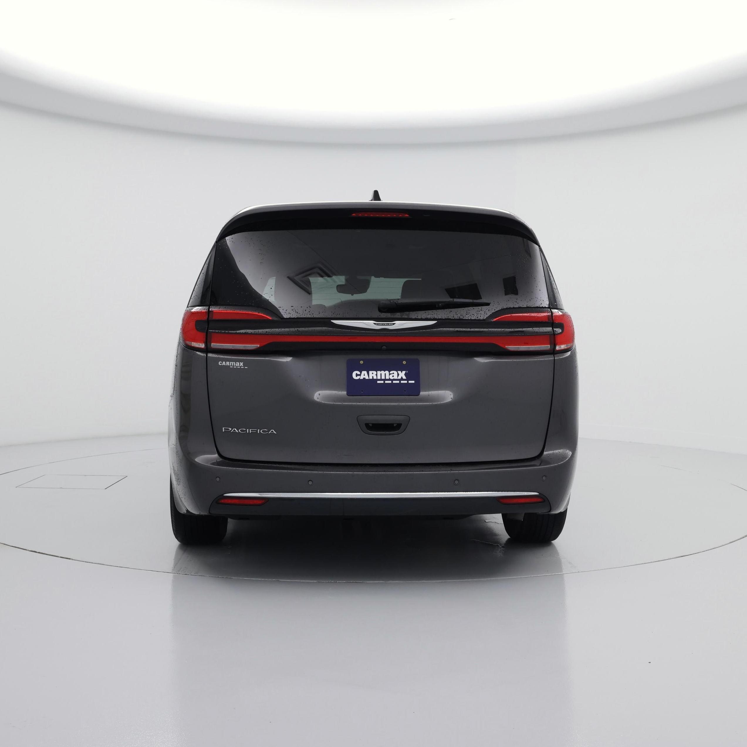 Thumbnail: 2023 Chrysler Pacifica - 6