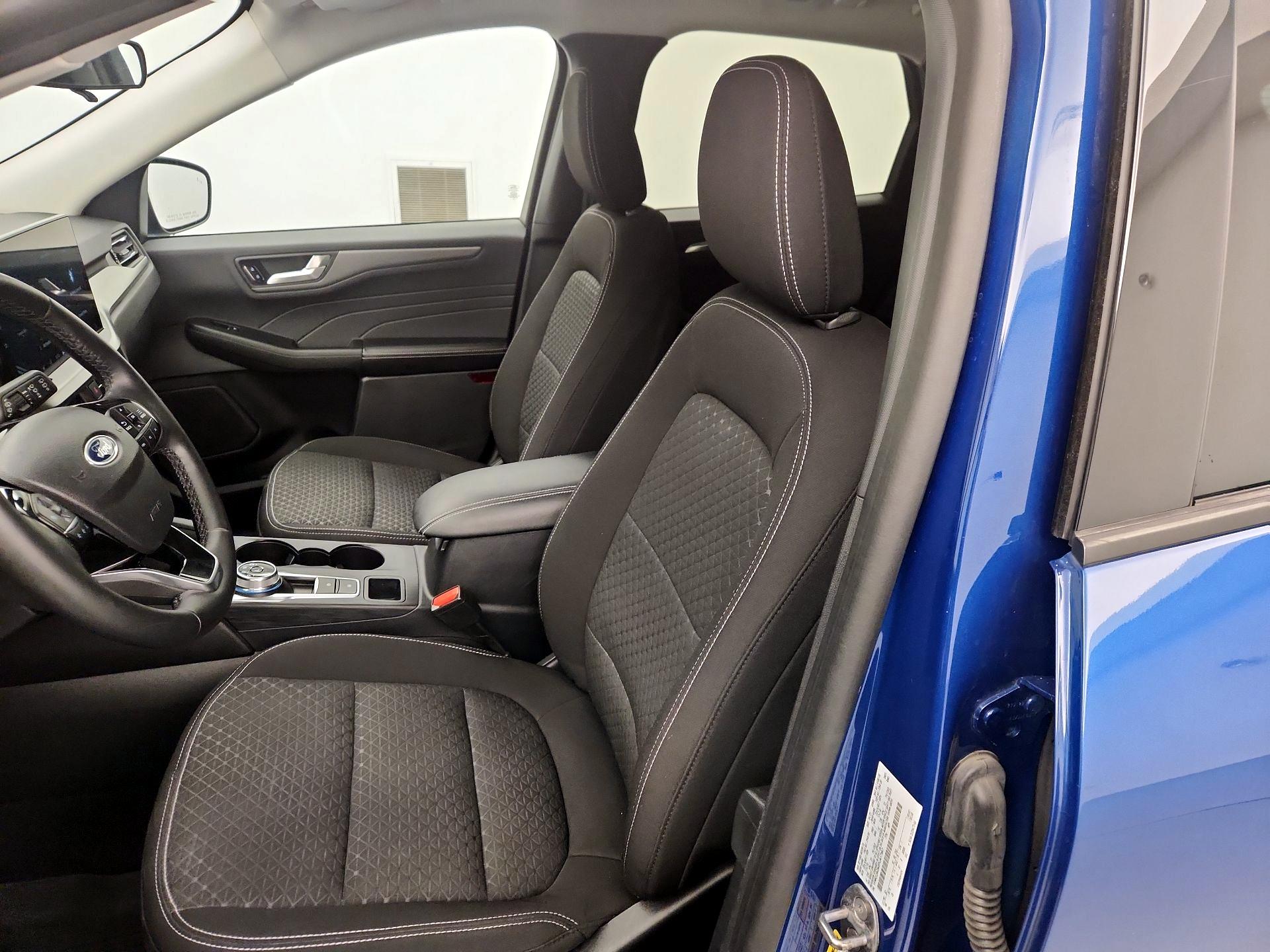 Thumbnail: 2023 Ford Escape - 11