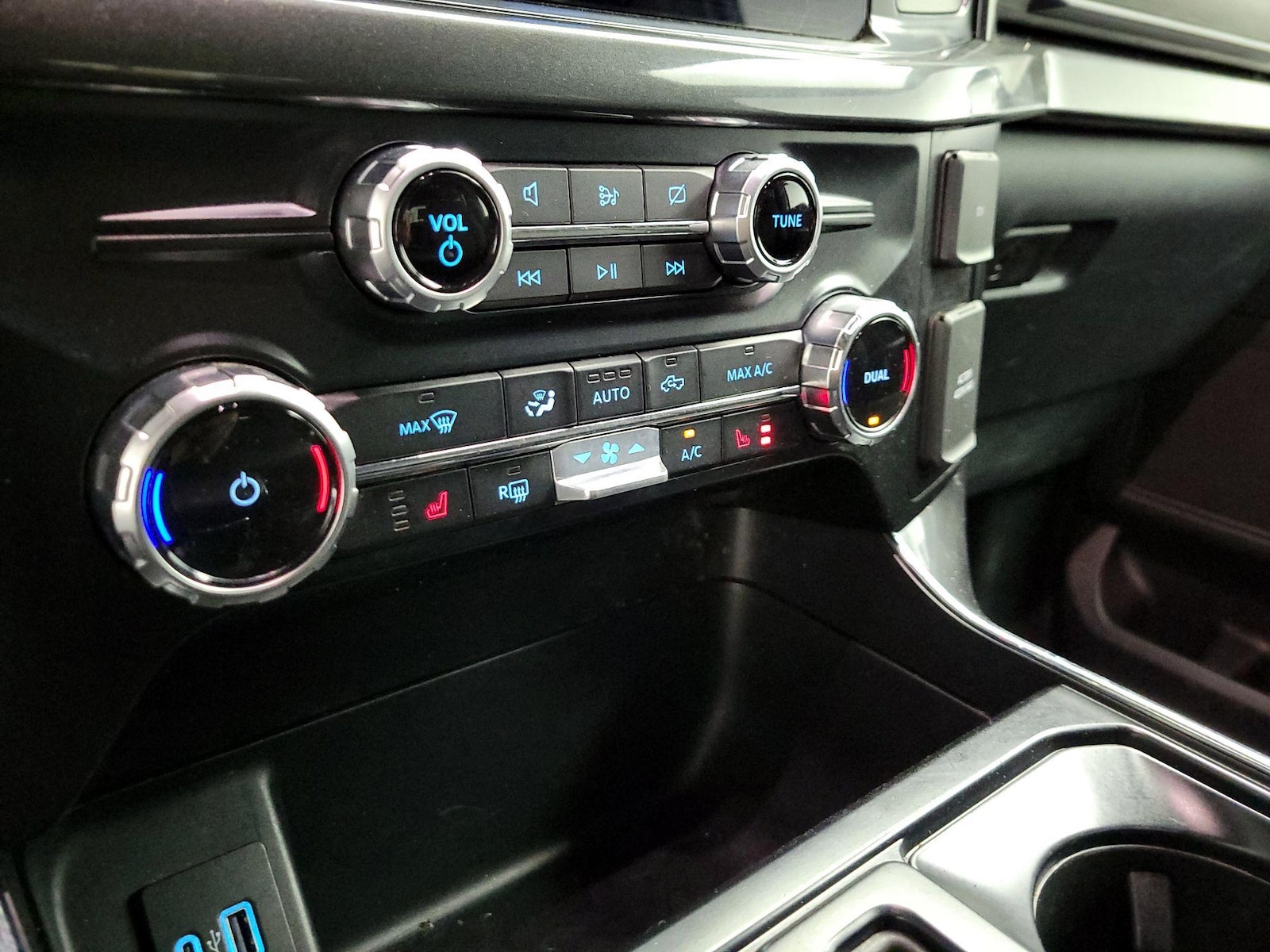 2023 Ford F-150 XLT - Photo 15