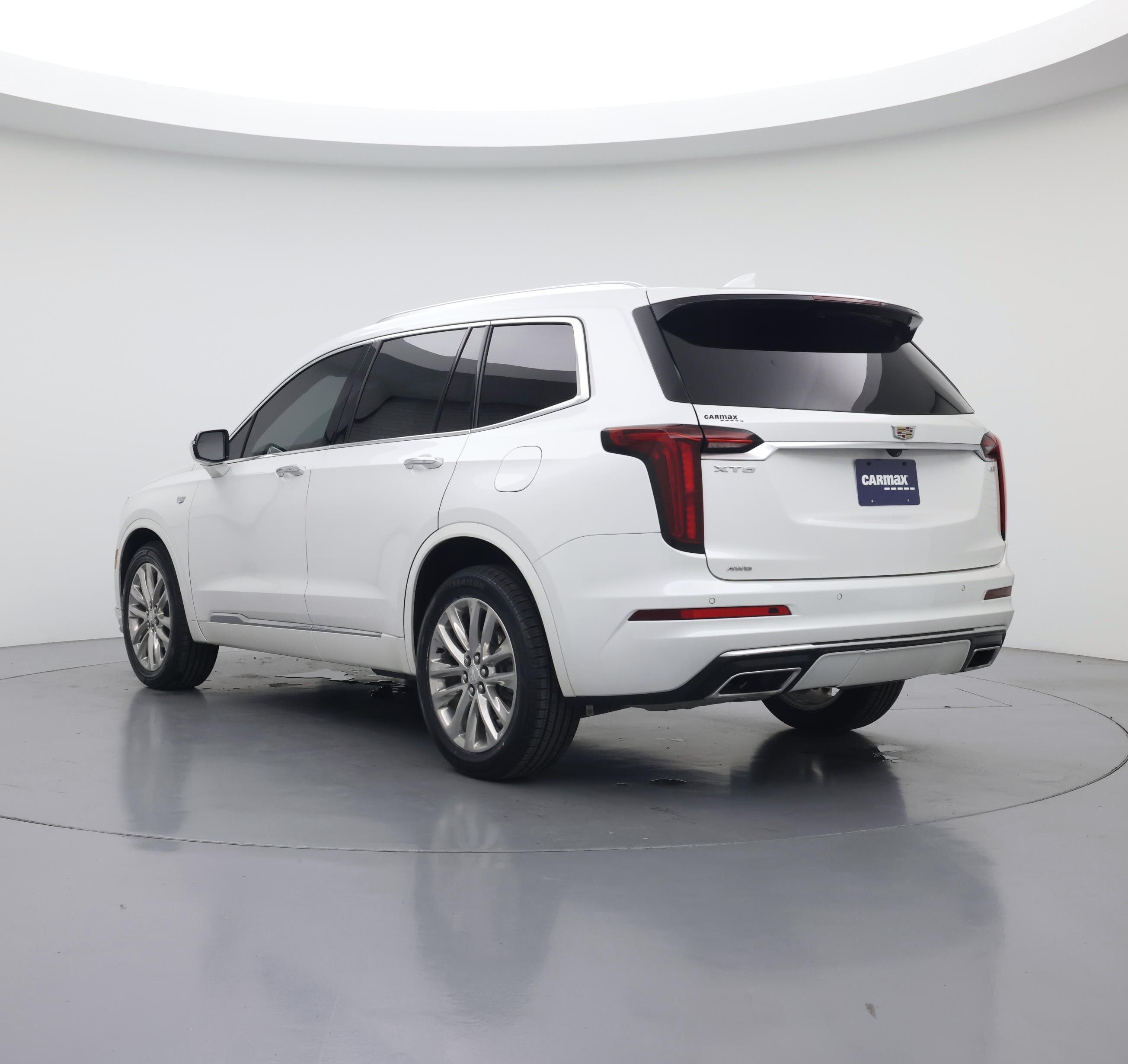Thumbnail: 2022 Cadillac XT6 - 2