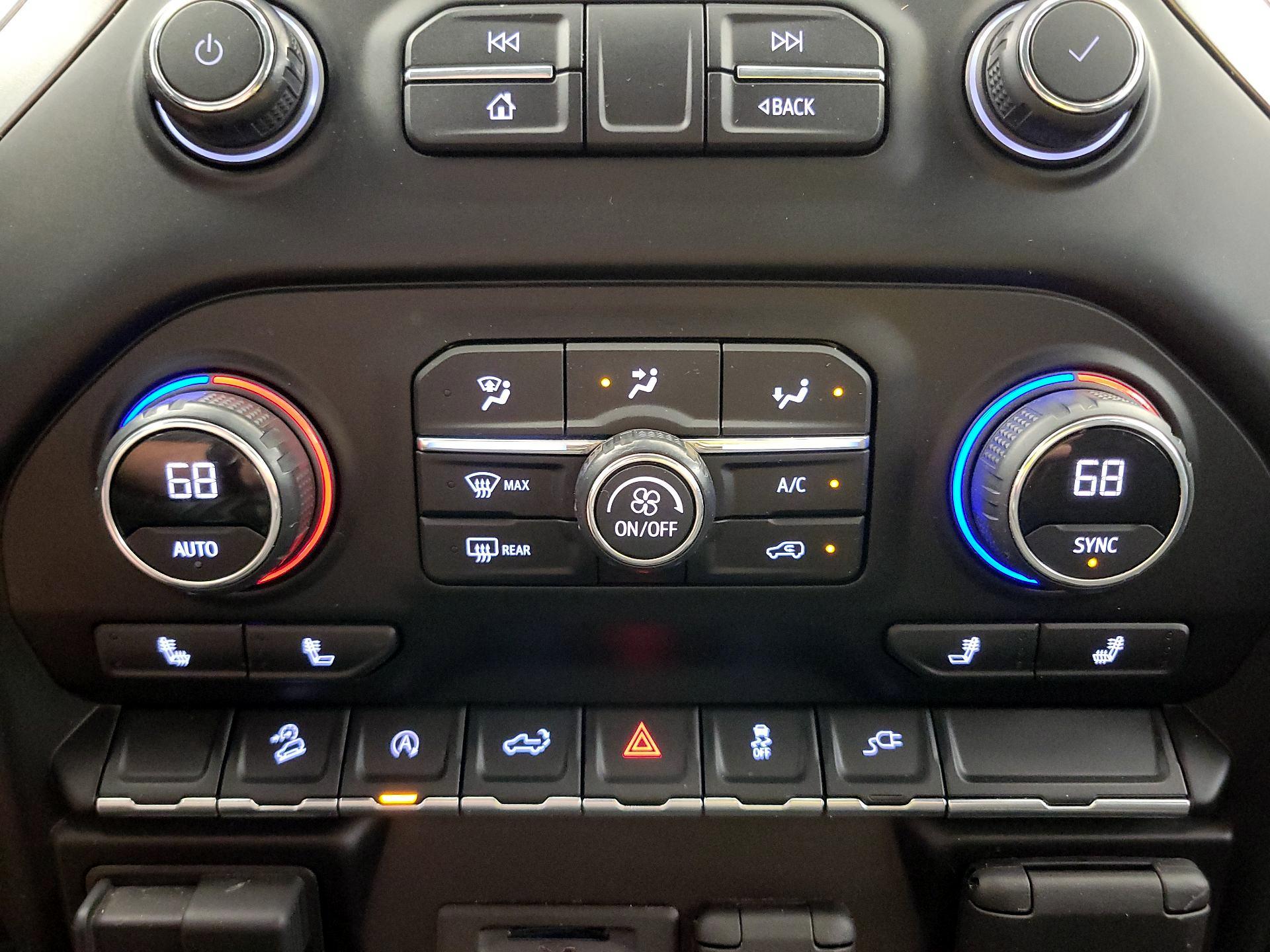 Thumbnail: 2021 Chevrolet Silverado 1500 - 16