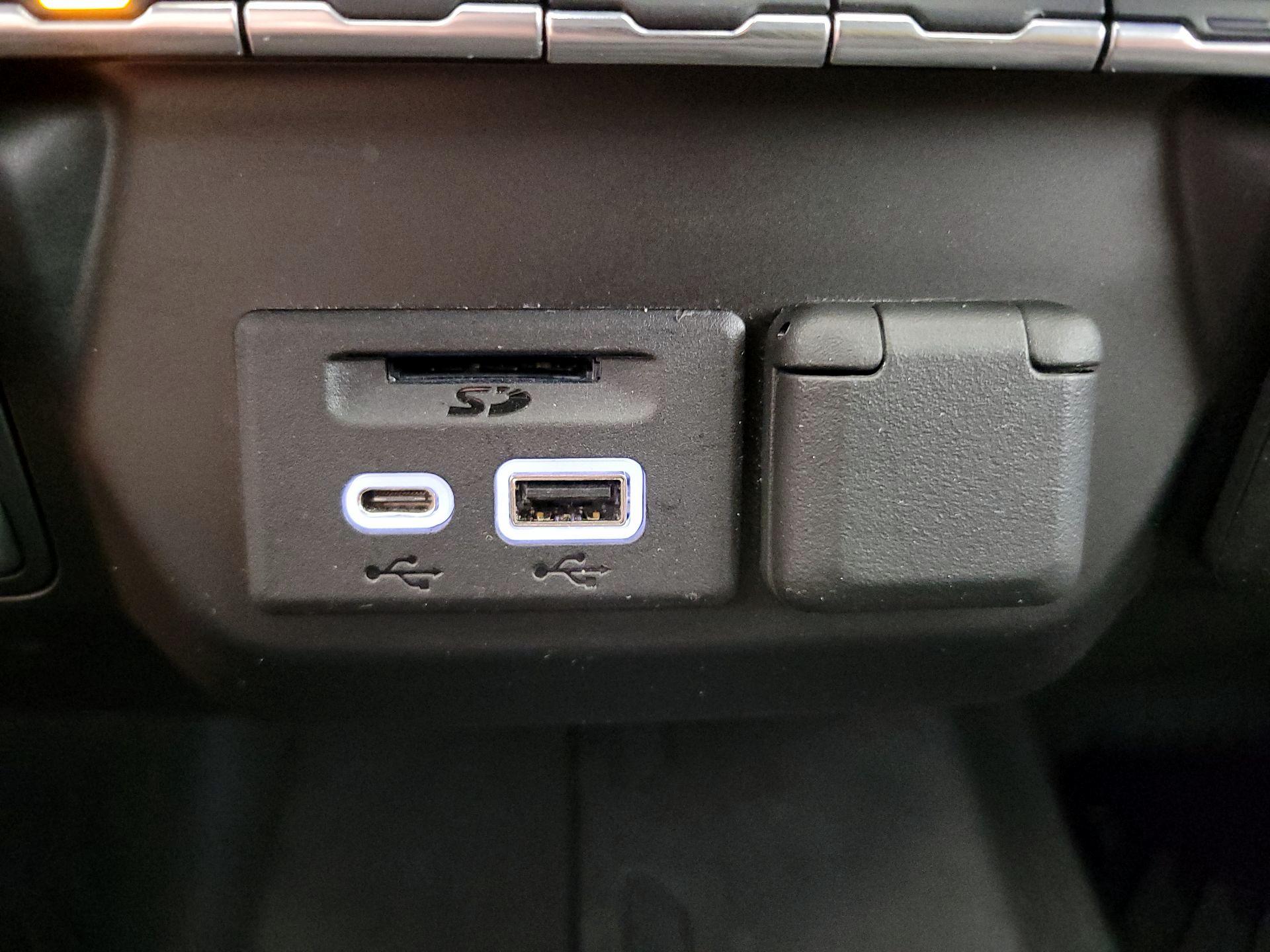 Thumbnail: 2021 Chevrolet Silverado 1500 - 18