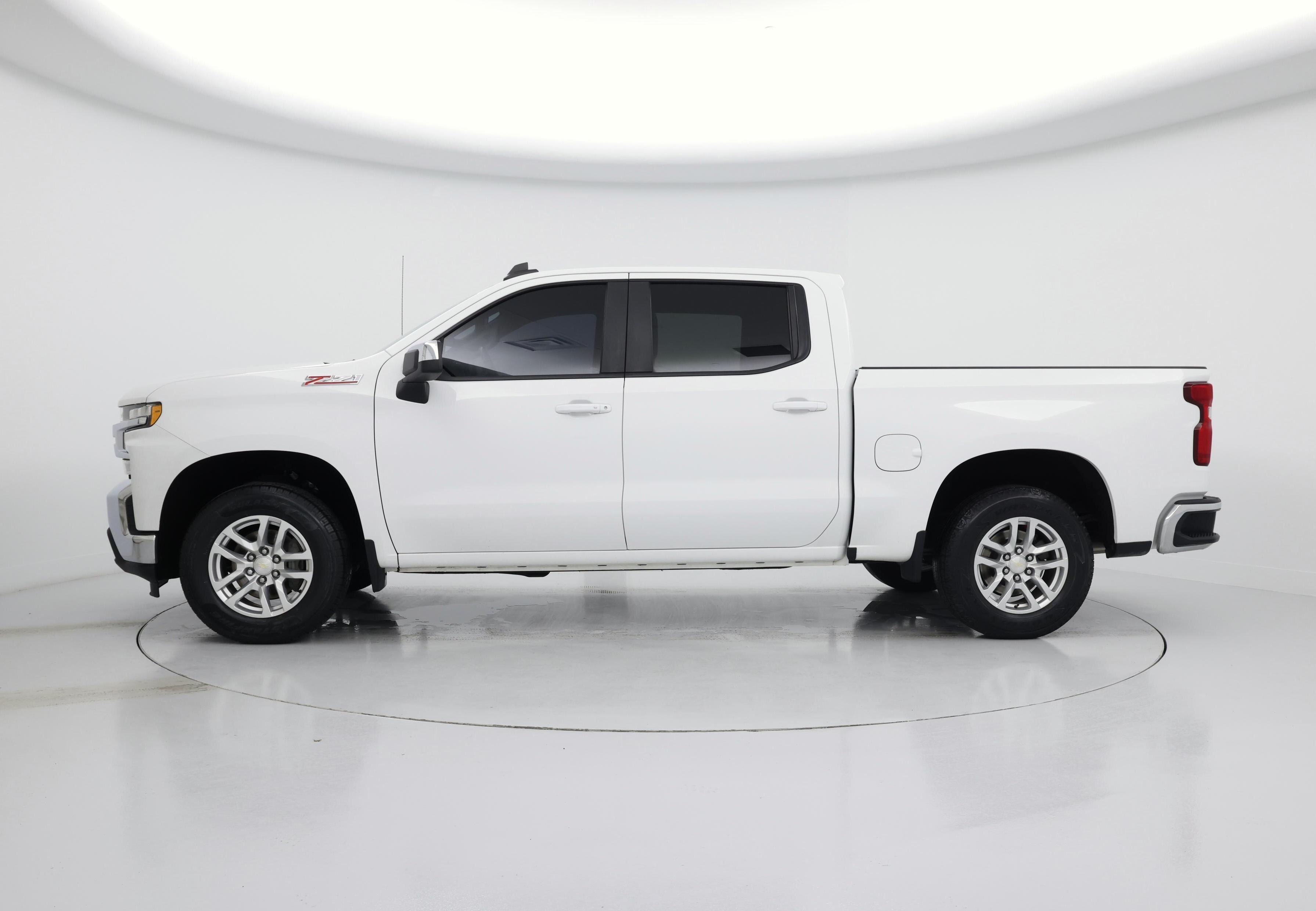 Thumbnail: 2021 Chevrolet Silverado 1500 - 3