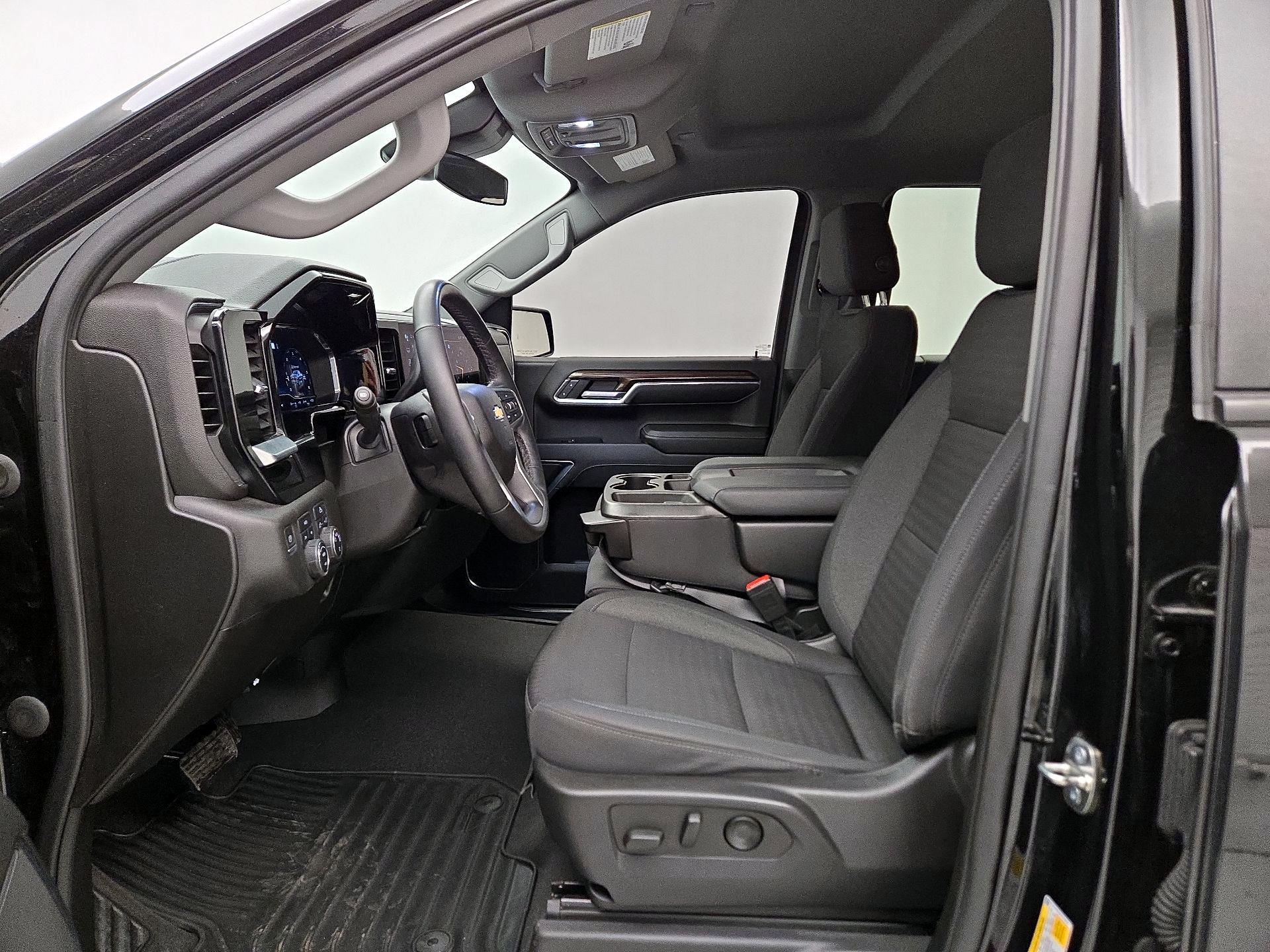Thumbnail: 2023 Chevrolet Silverado 1500 - 11