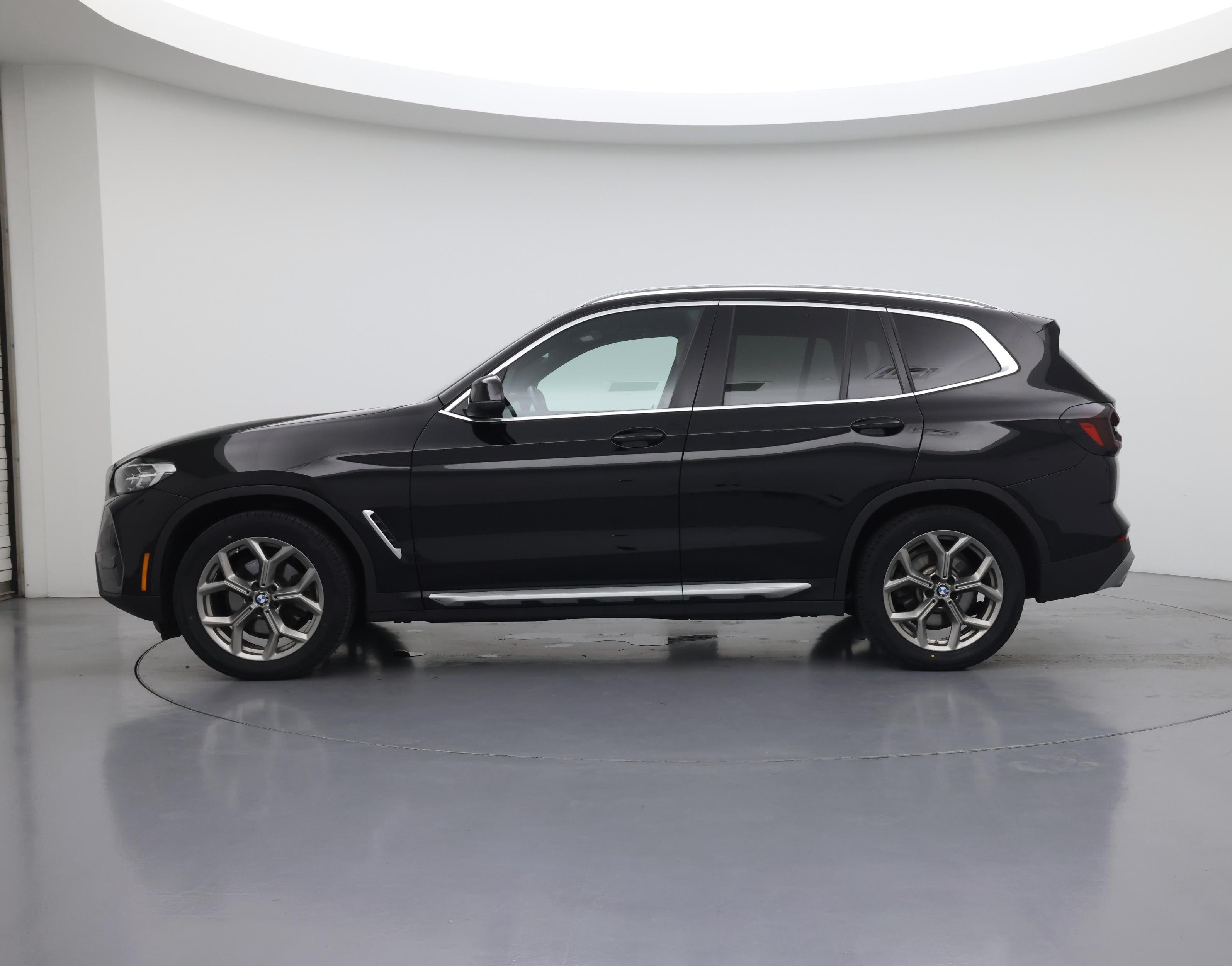 Thumbnail: 2023 BMW X3 - 3