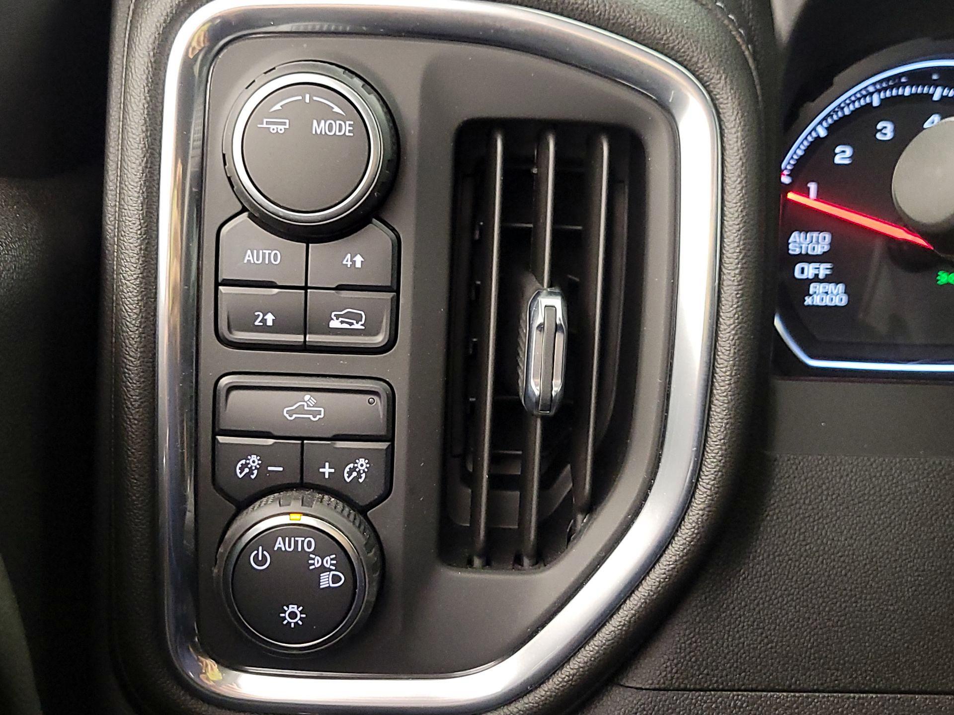 Thumbnail: 2021 Chevrolet Silverado 1500 - 13
