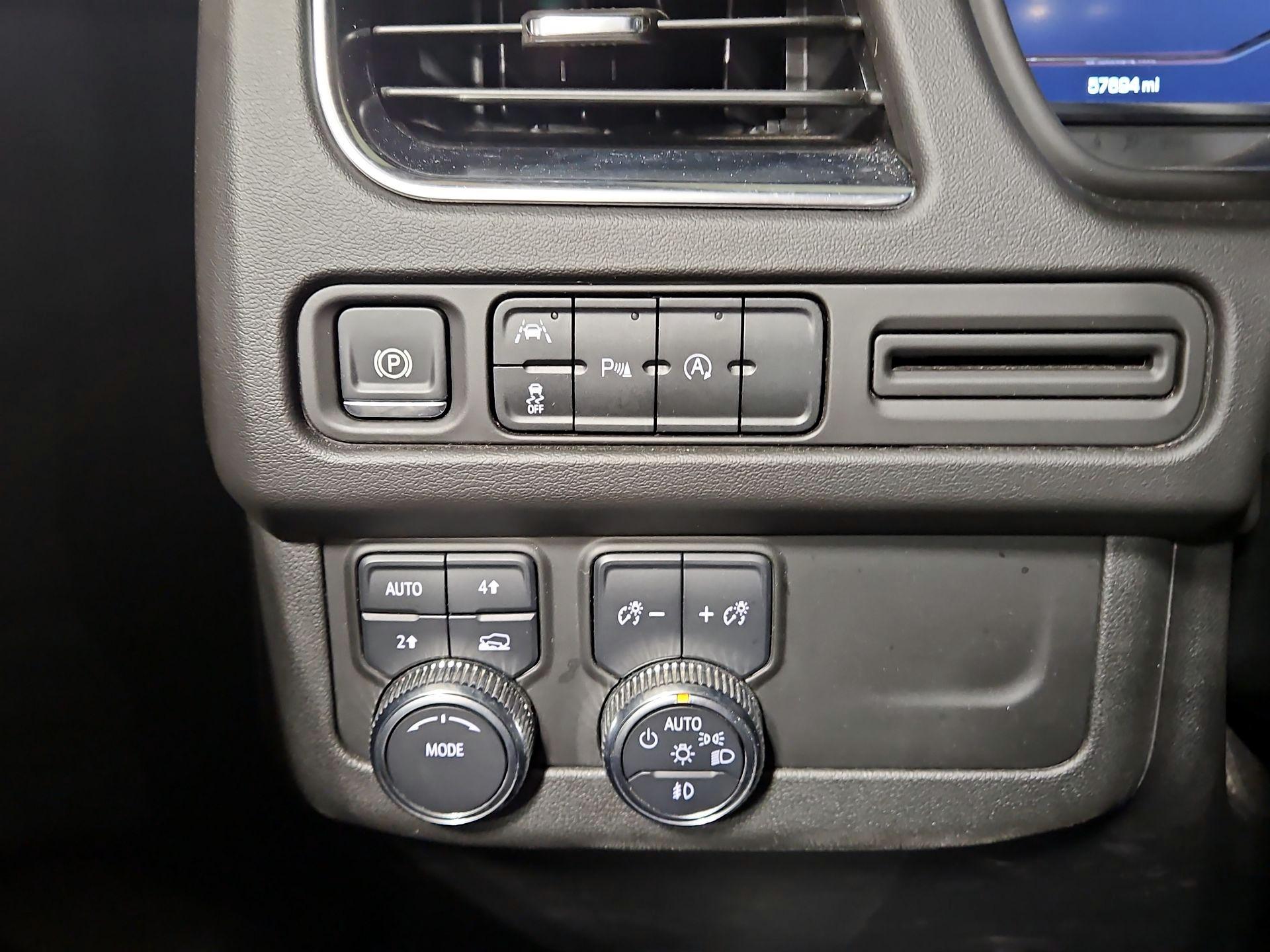 Thumbnail: 2024 GMC Yukon - 13