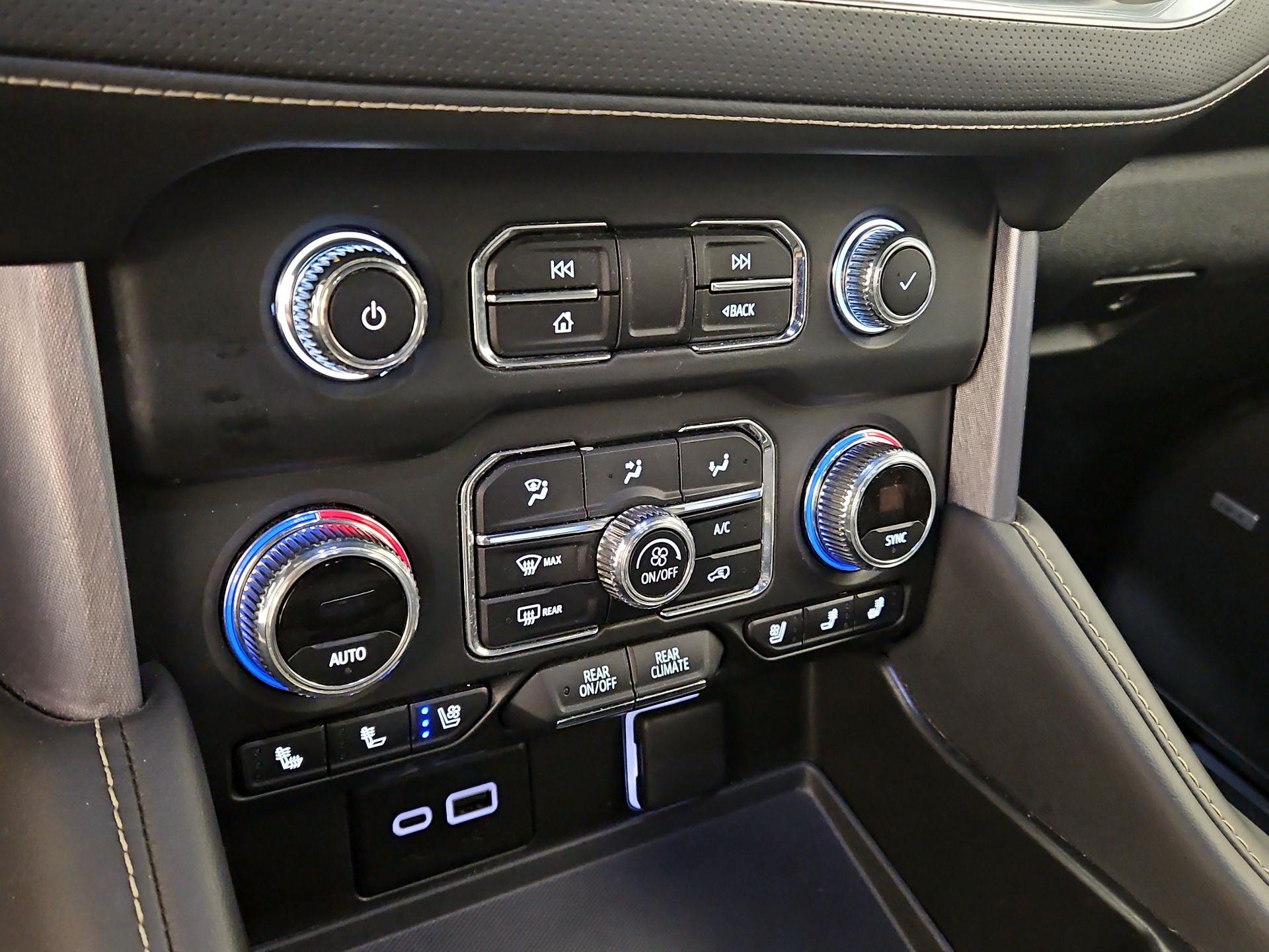 Thumbnail: 2024 GMC Yukon - 16