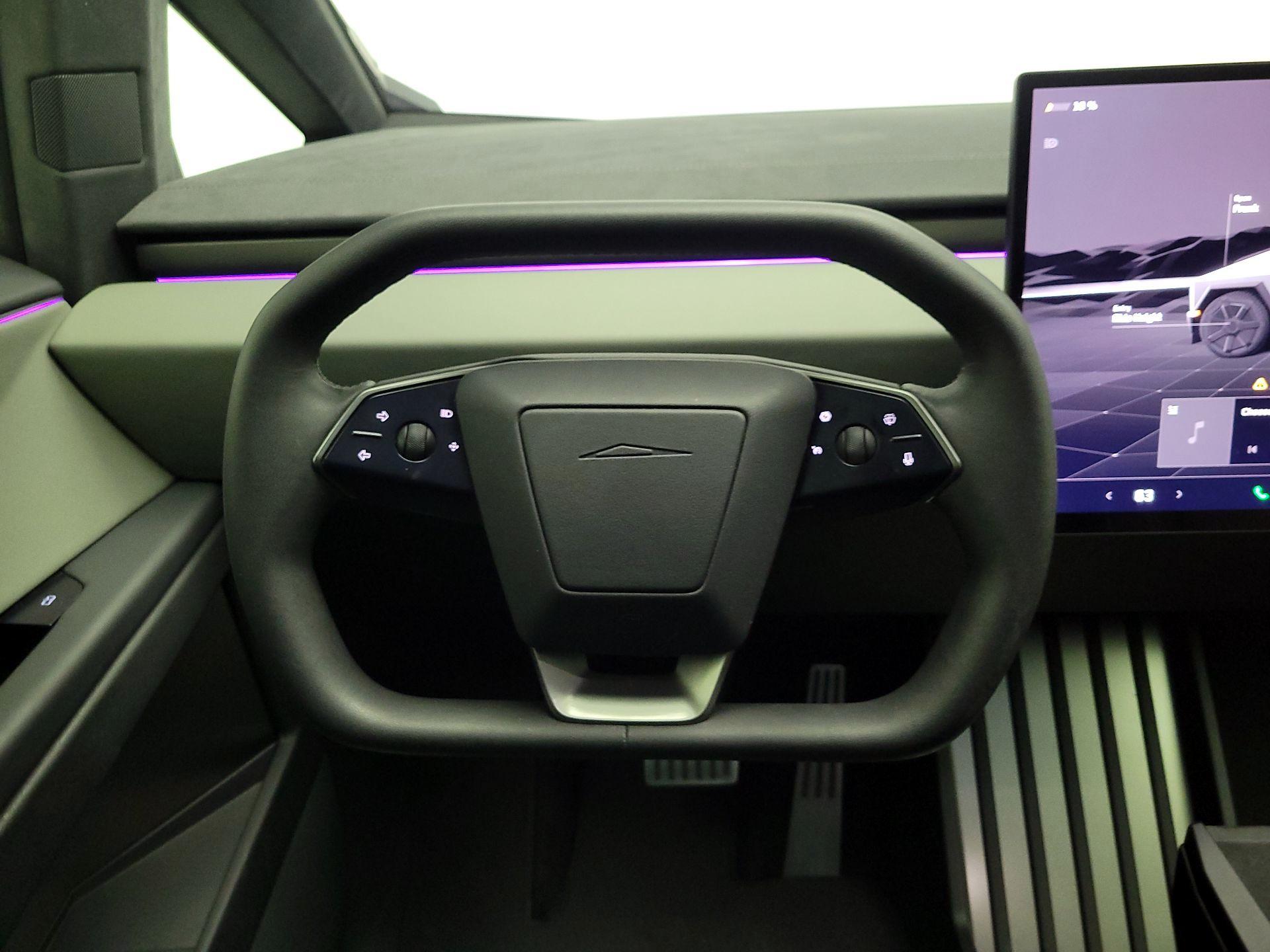 Thumbnail: 2024 Tesla Cybertruck - 10
