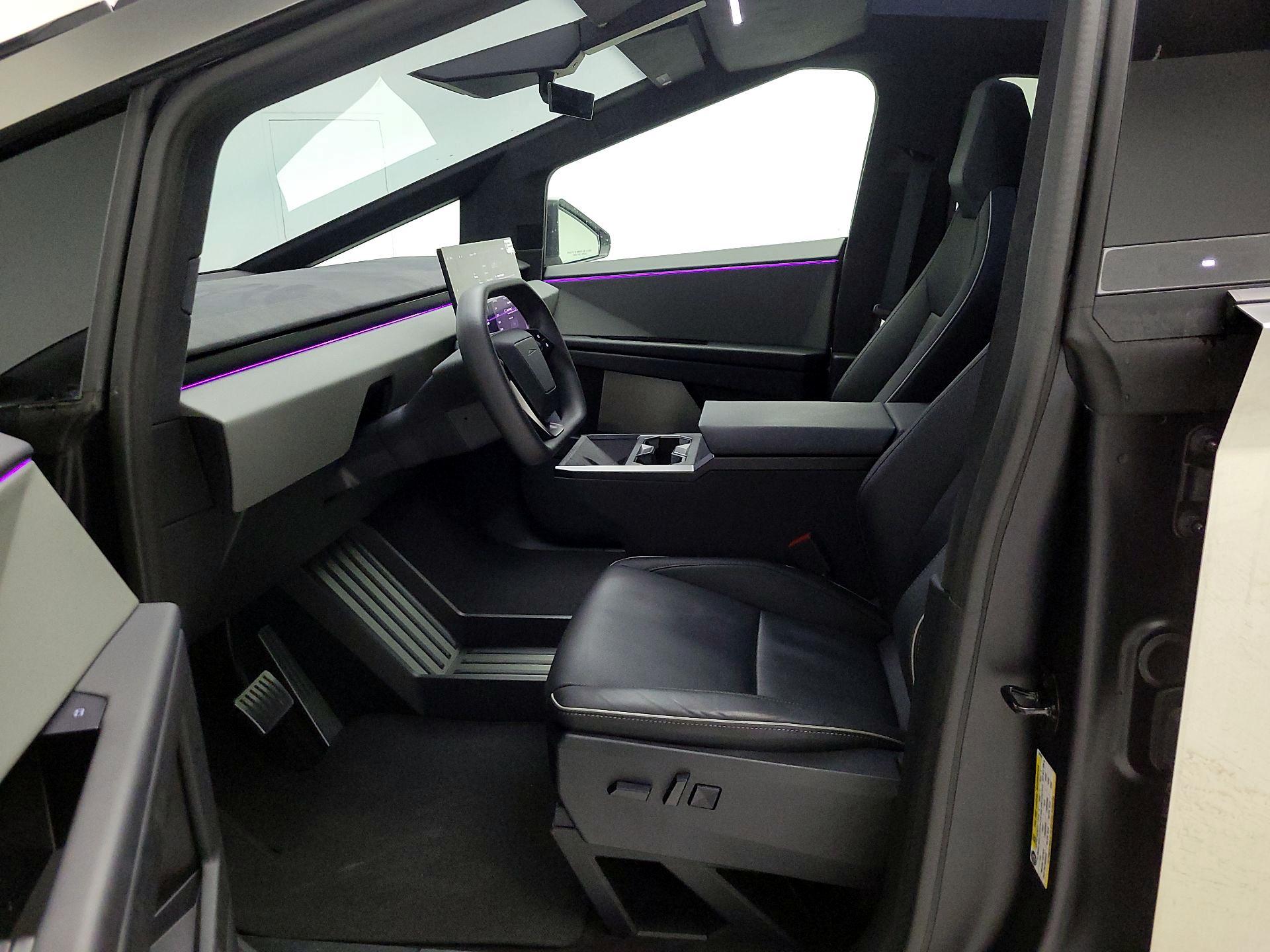 Thumbnail: 2024 Tesla Cybertruck - 11