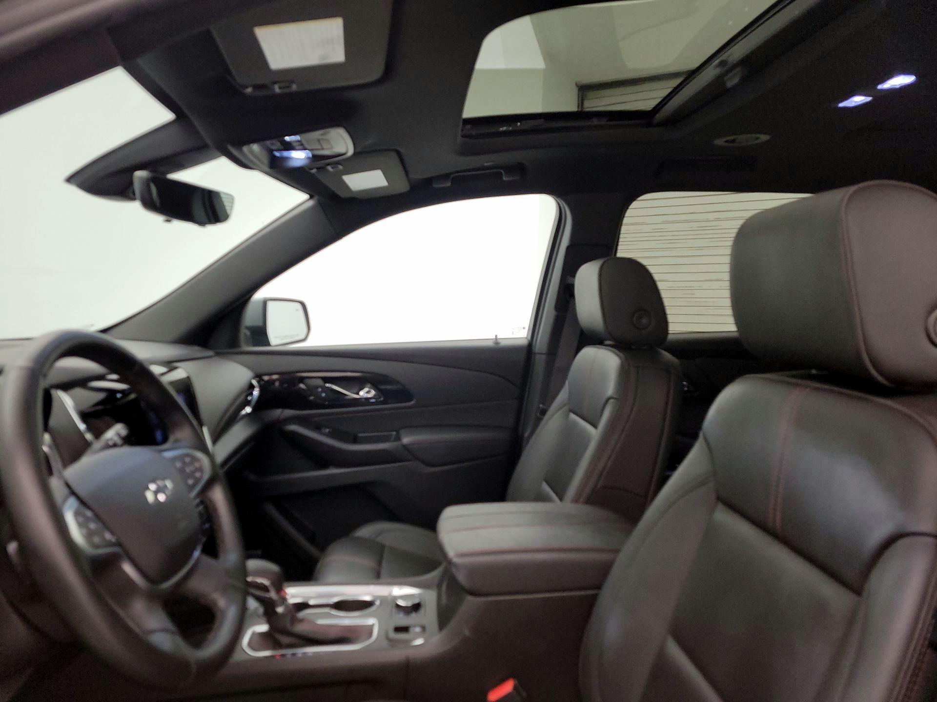 Thumbnail: 2023 Chevrolet Traverse - 19