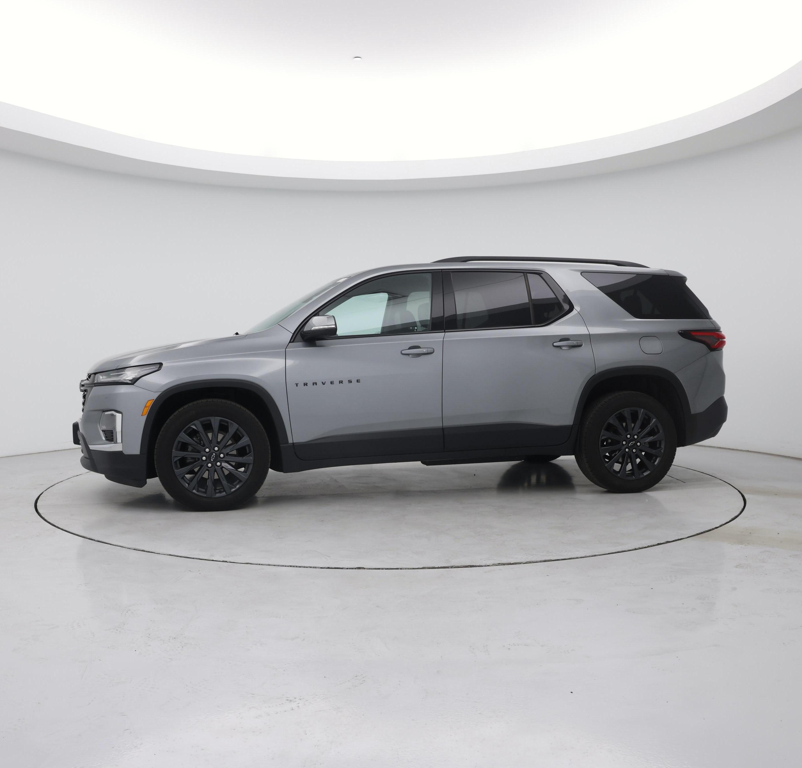 Thumbnail: 2023 Chevrolet Traverse - 3