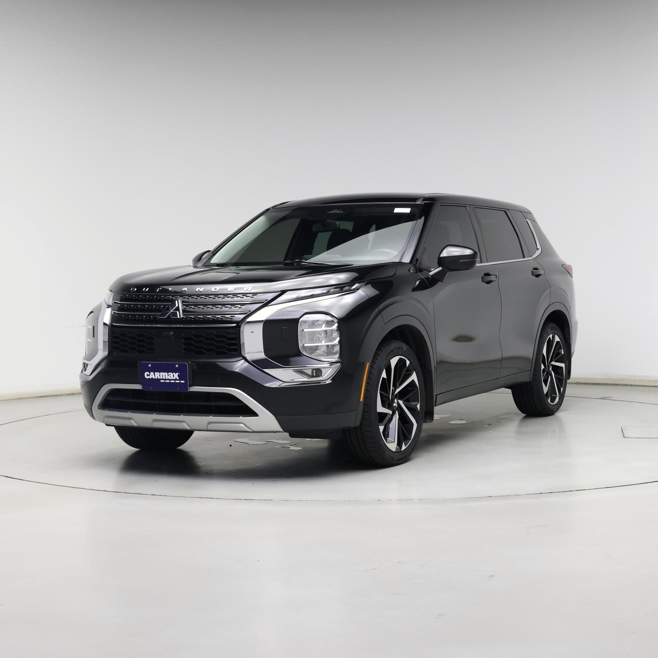 Thumbnail: 2022 Mitsubishi Outlander - 4