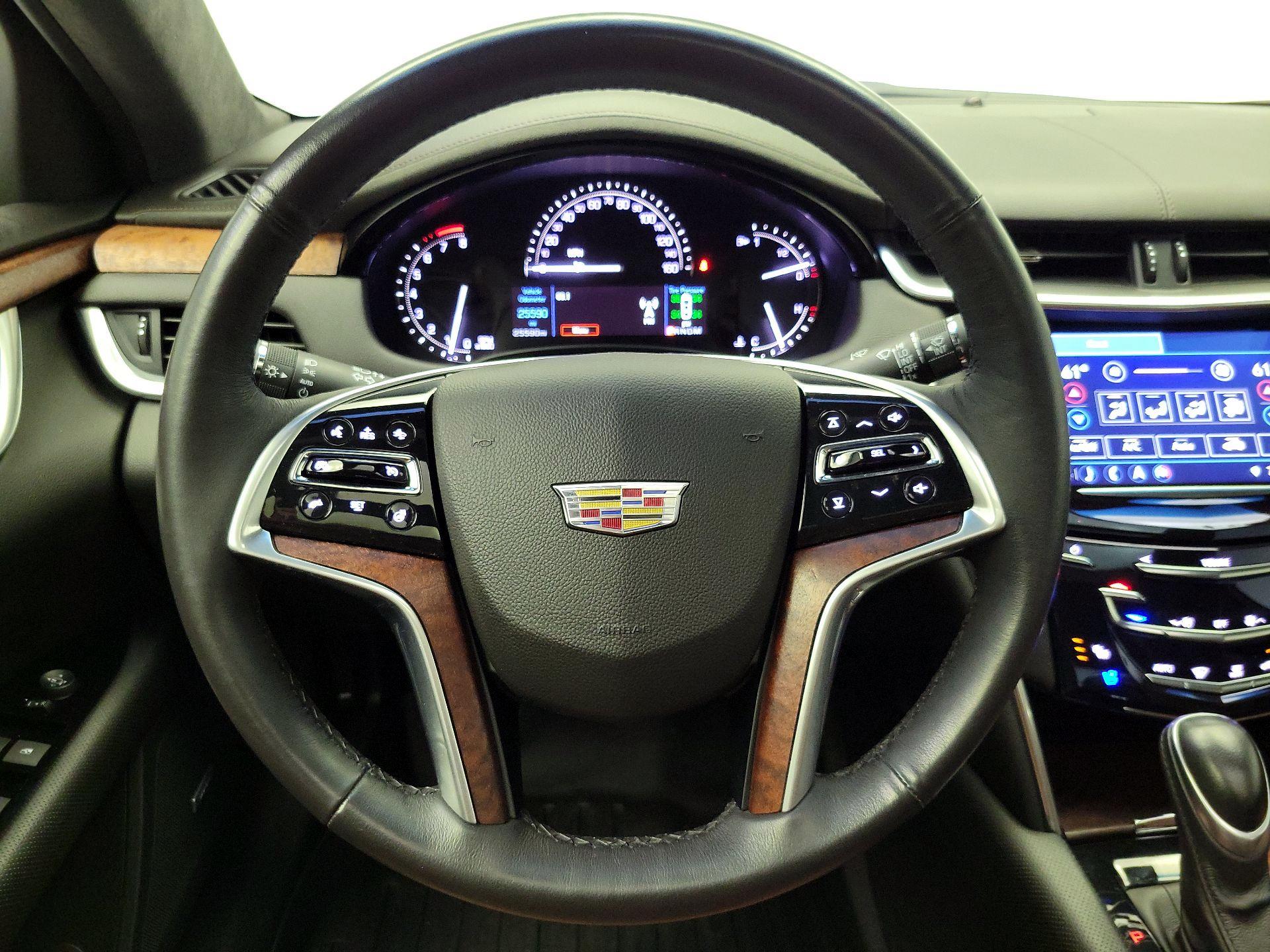 Thumbnail: 2019 Cadillac XTS - 10