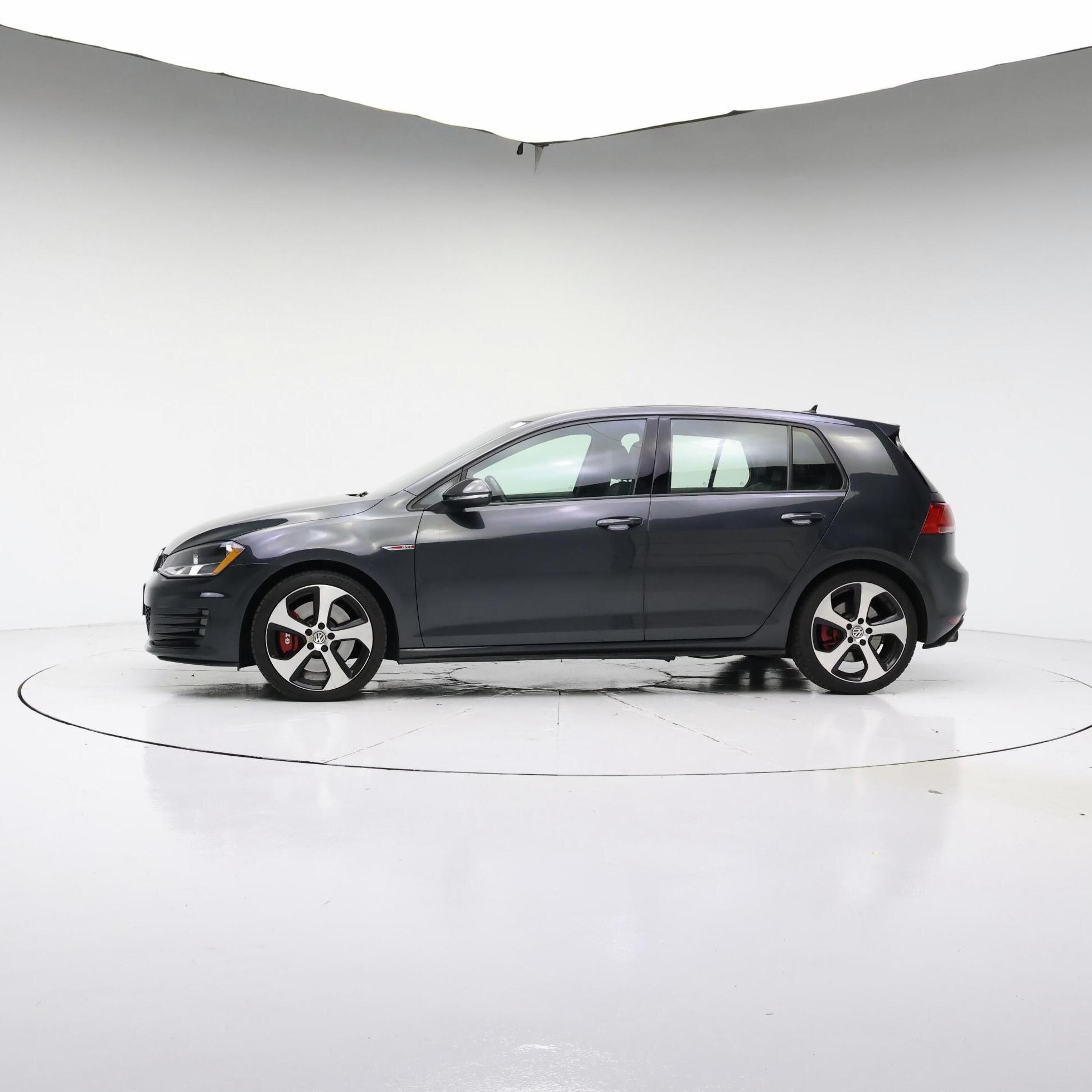 Thumbnail: 2016 Volkswagen Golf - 3