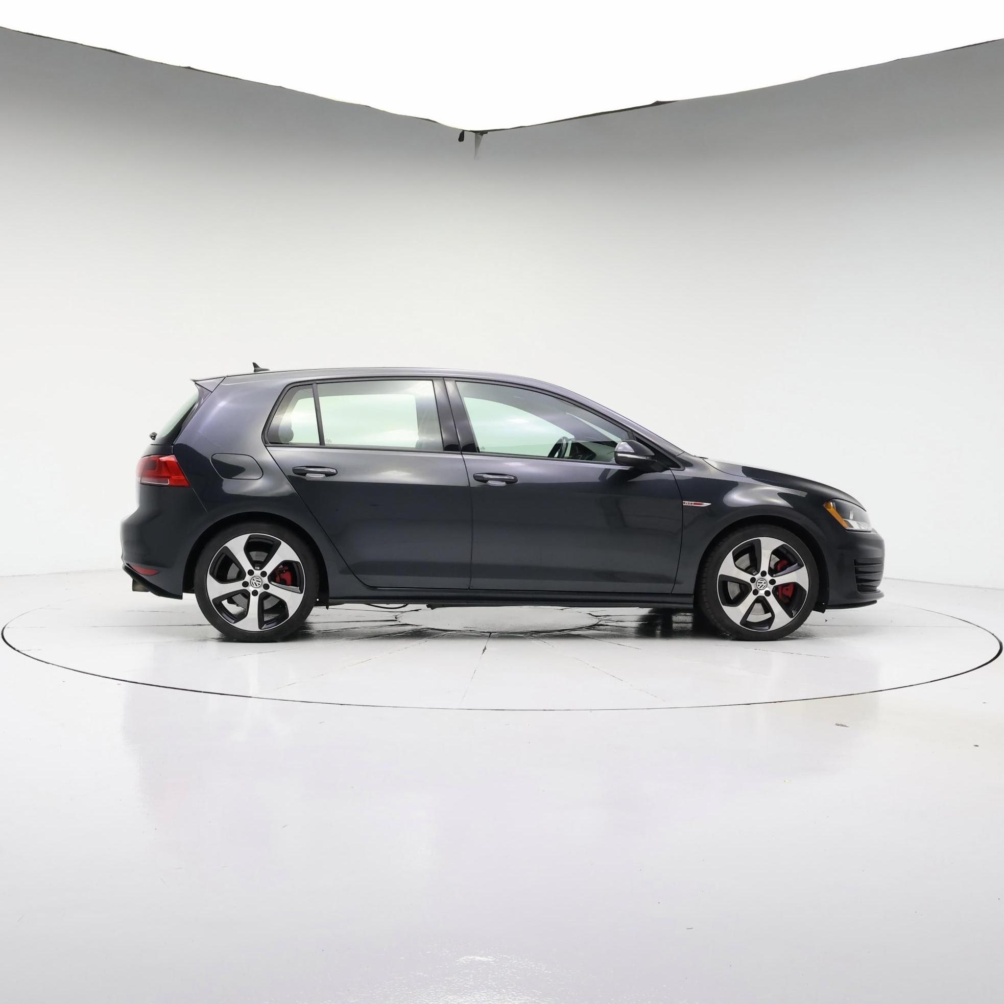 Thumbnail: 2016 Volkswagen Golf - 7