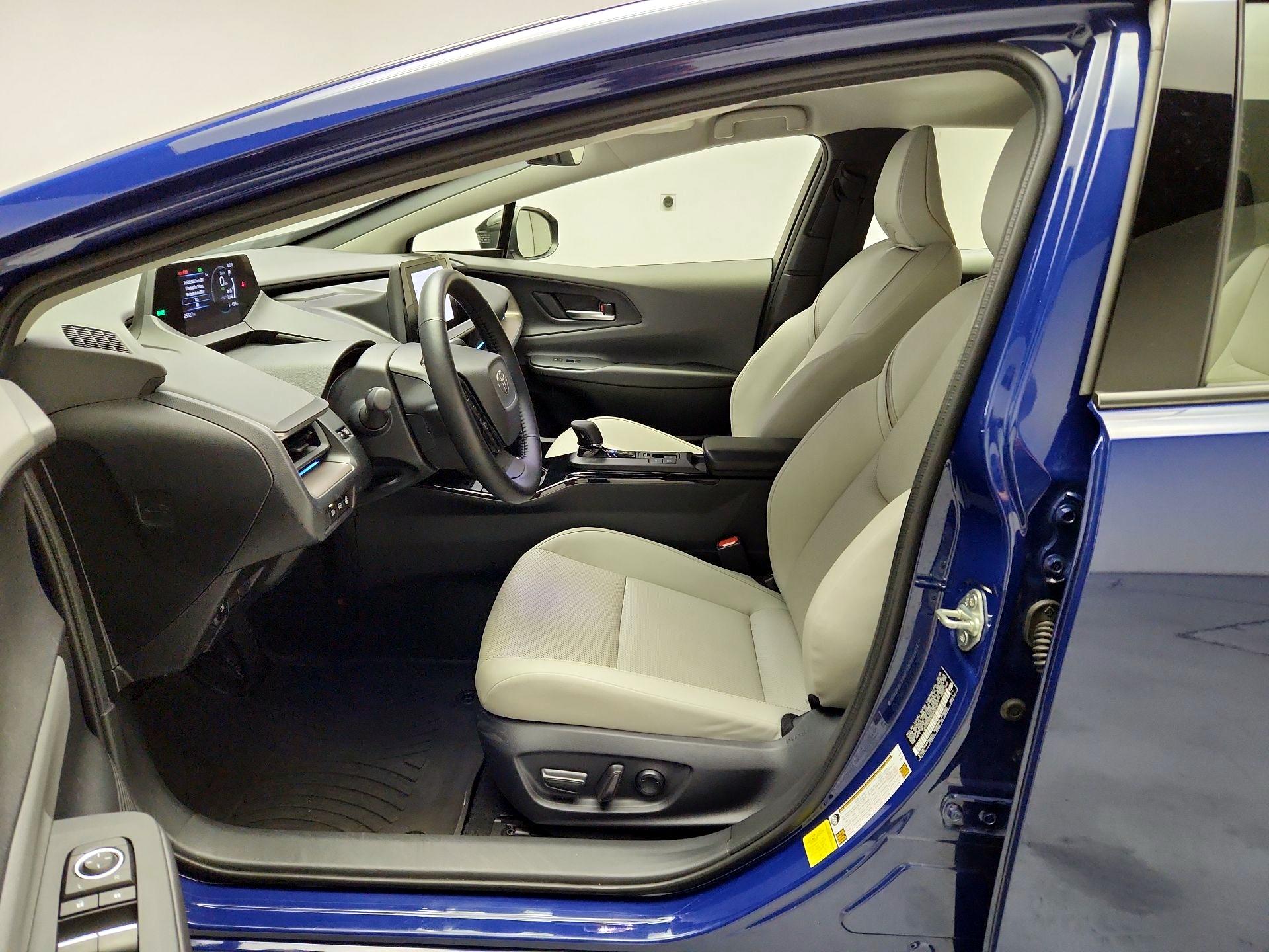 Thumbnail: 2025 Toyota Prius - 9
