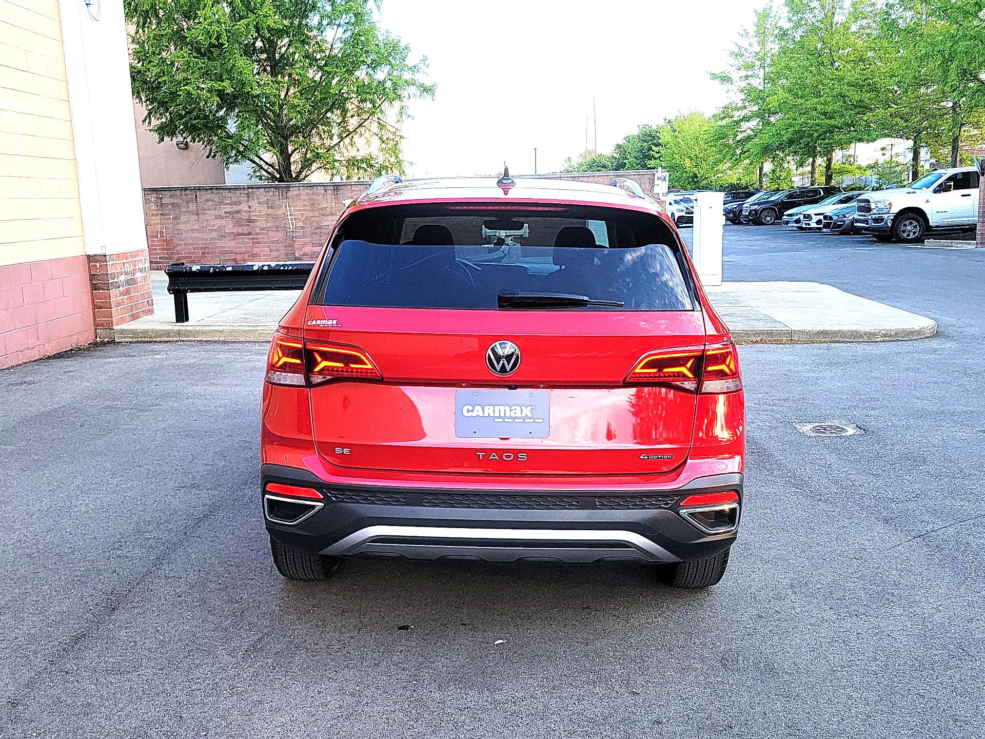 Thumbnail: 2024 Volkswagen Taos - 6