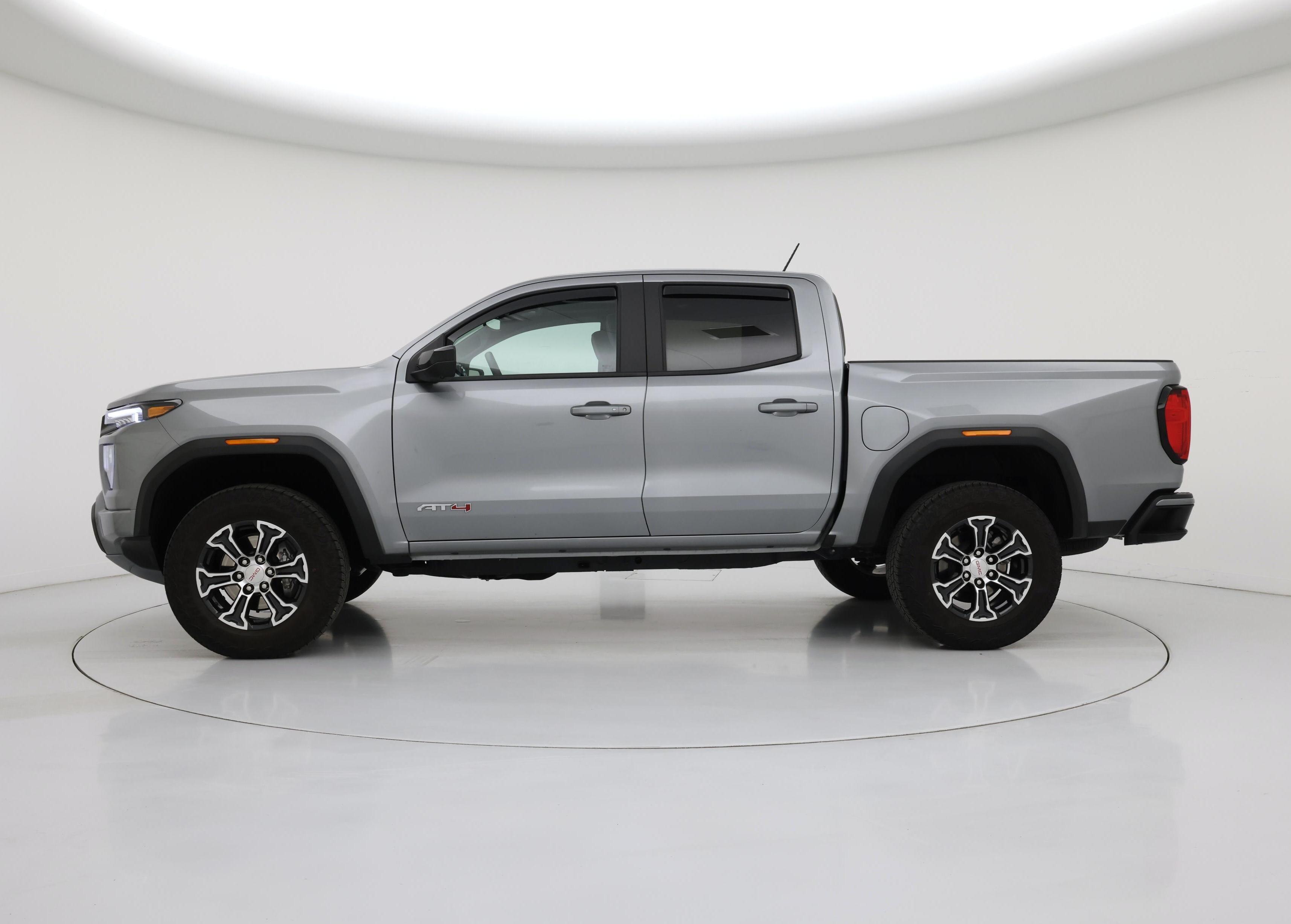Thumbnail: 2025 GMC Canyon - 3