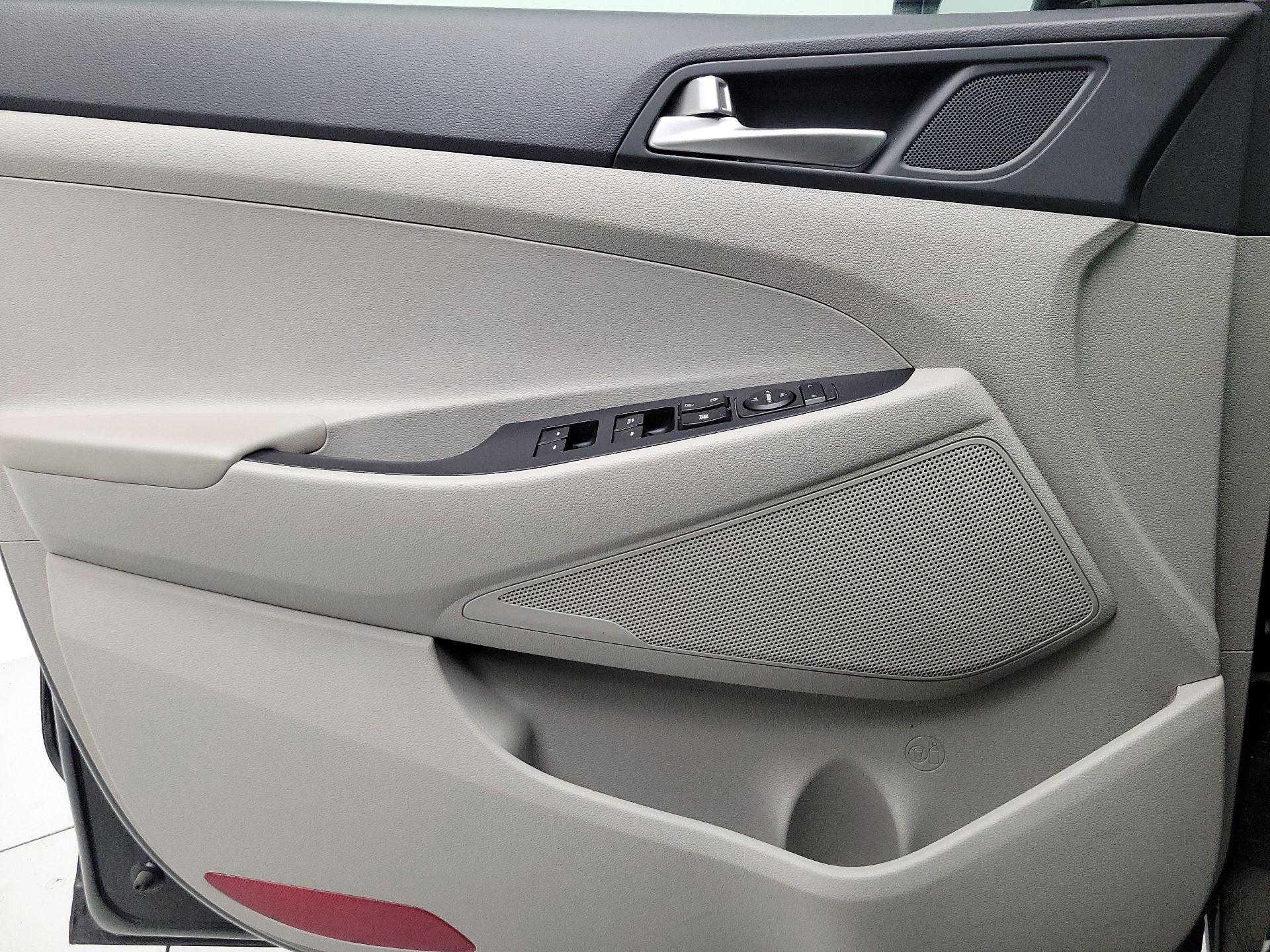 Thumbnail: 2020 Hyundai Tucson - 12