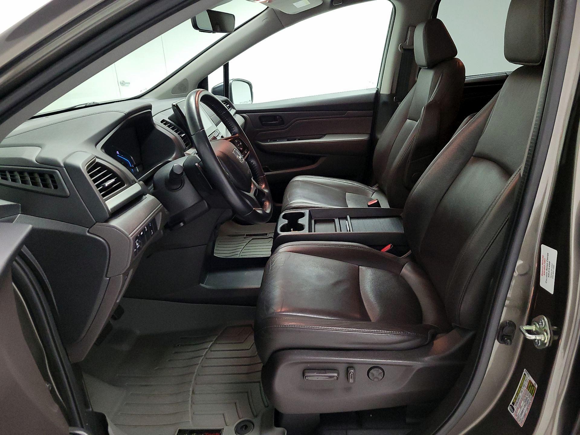 Thumbnail: 2019 Honda Odyssey - 11