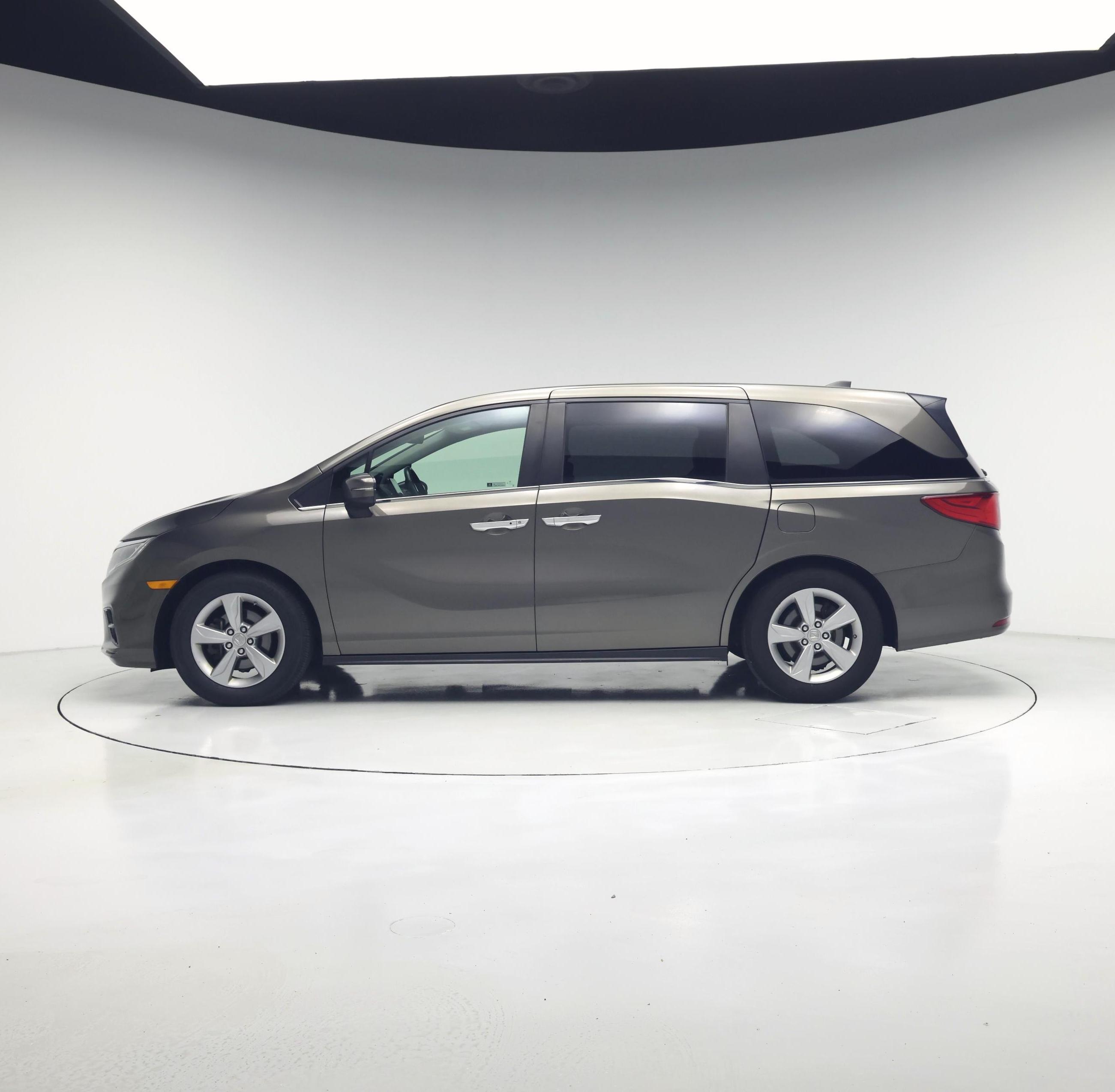 Thumbnail: 2019 Honda Odyssey - 3