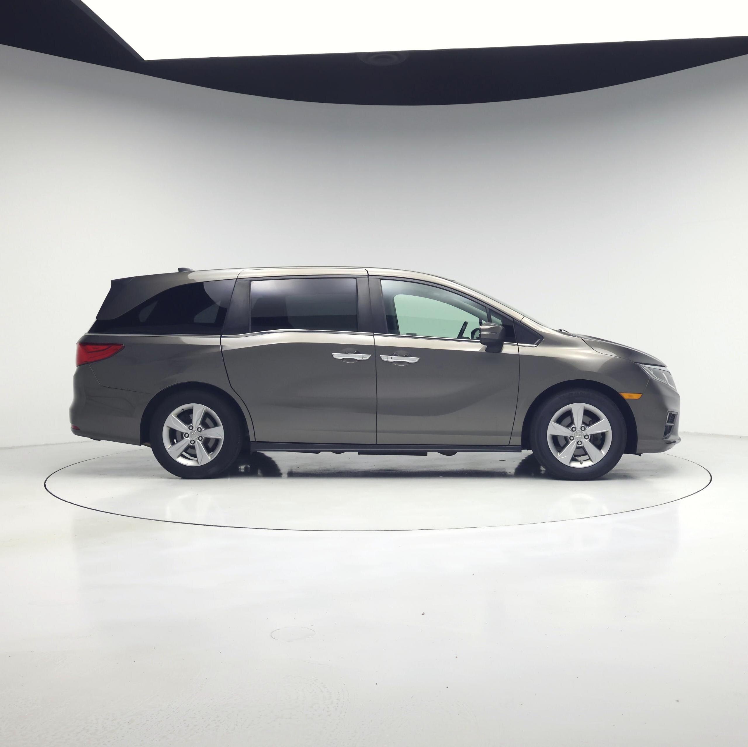Thumbnail: 2019 Honda Odyssey - 7