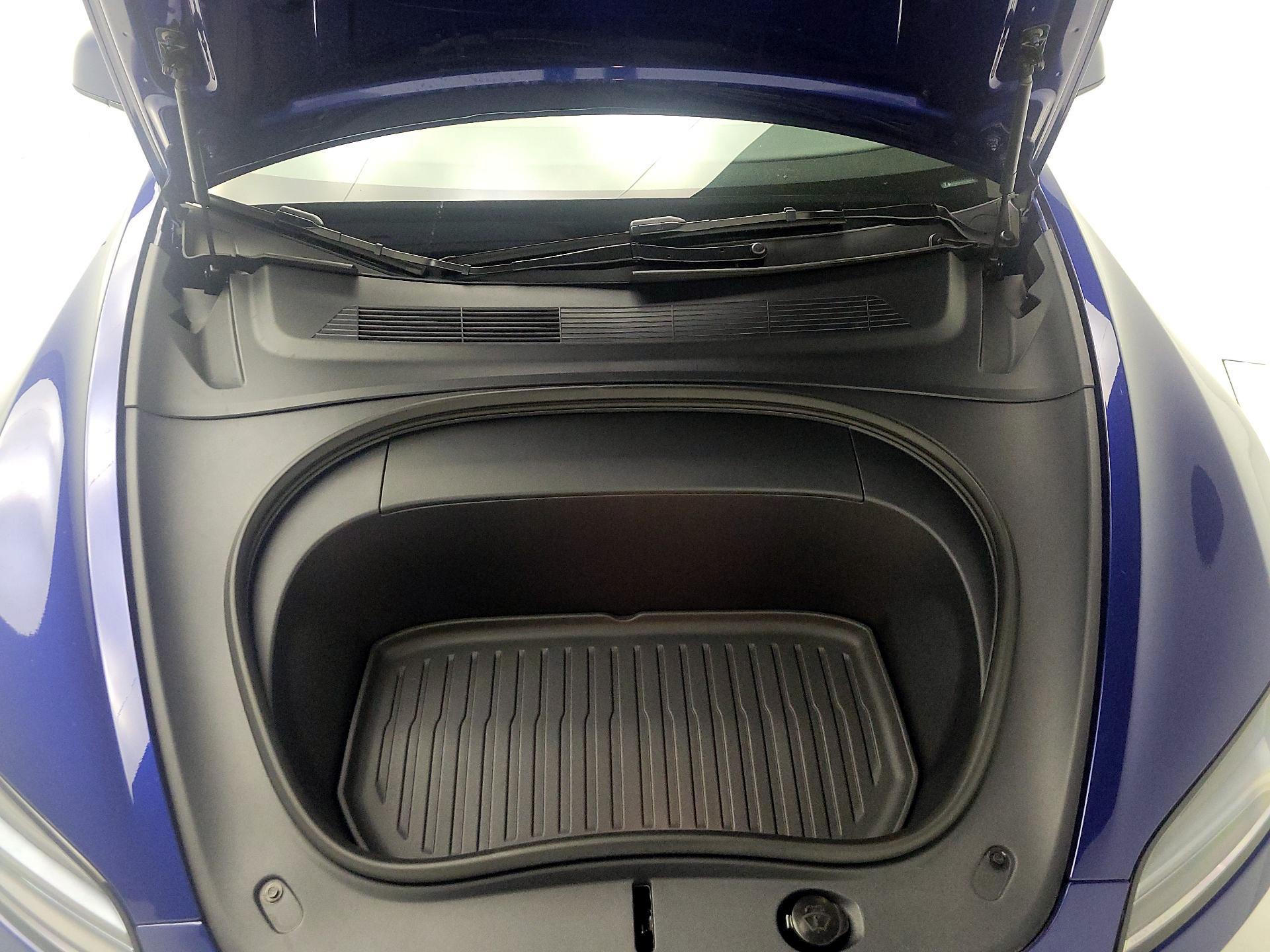 Thumbnail: 2024 Tesla Model 3 - 17