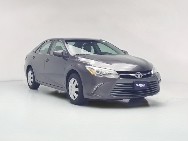 2016 Toyota Camry LE -
                  Naperville, IL