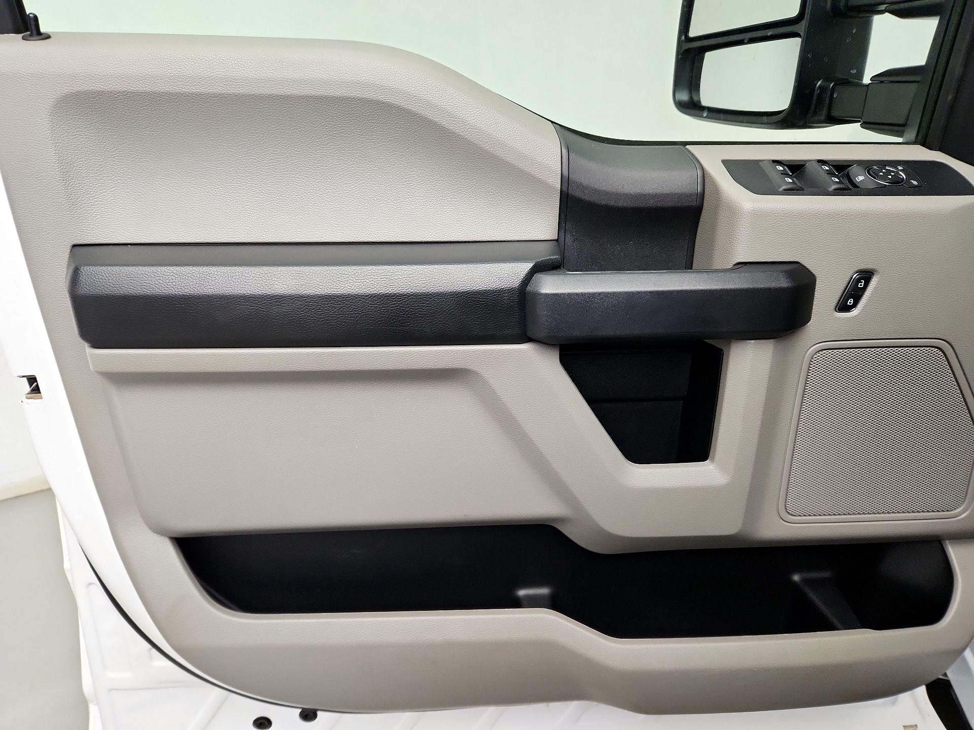 Thumbnail: 2020 Ford F-250 - 12