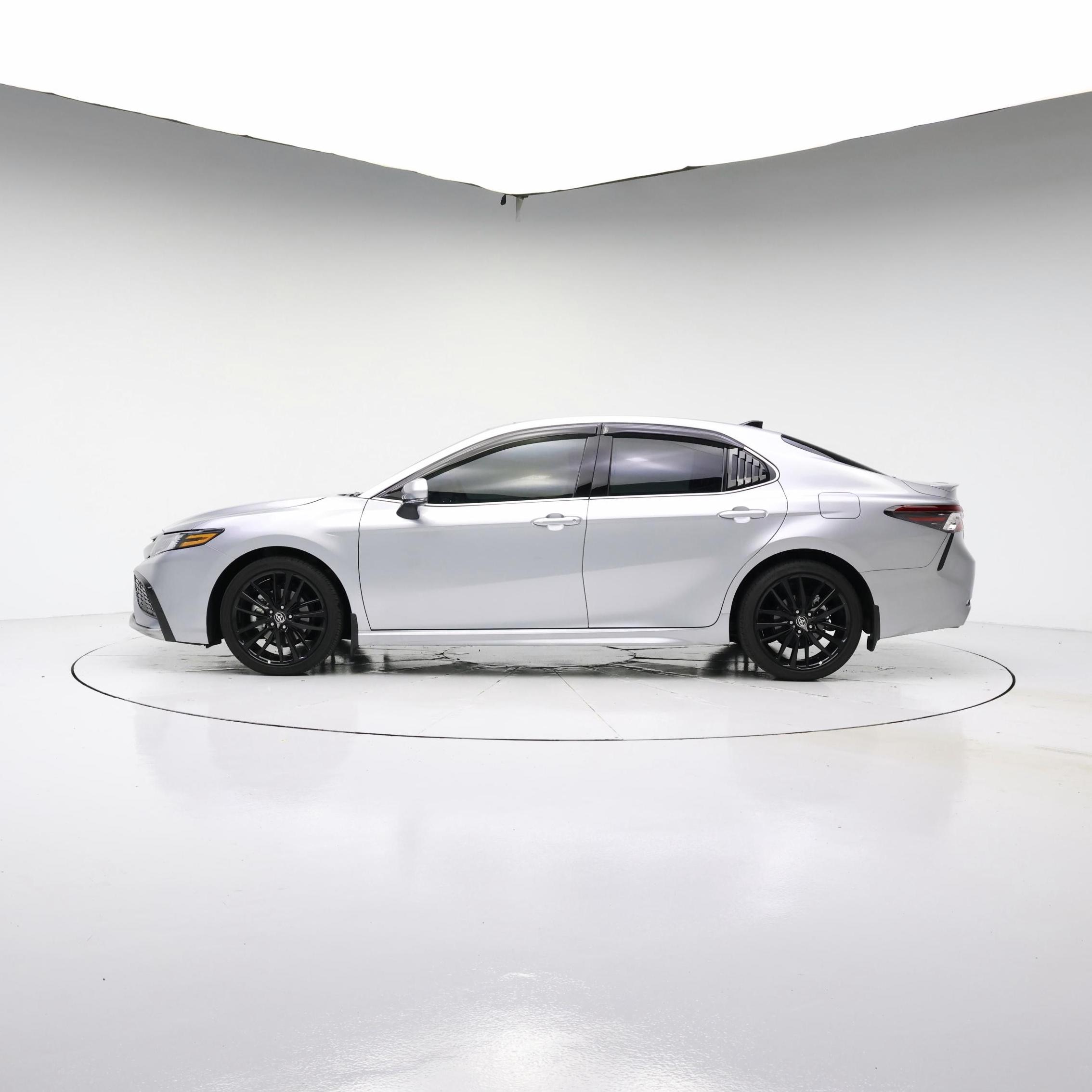 Thumbnail: 2024 Toyota Camry - 3