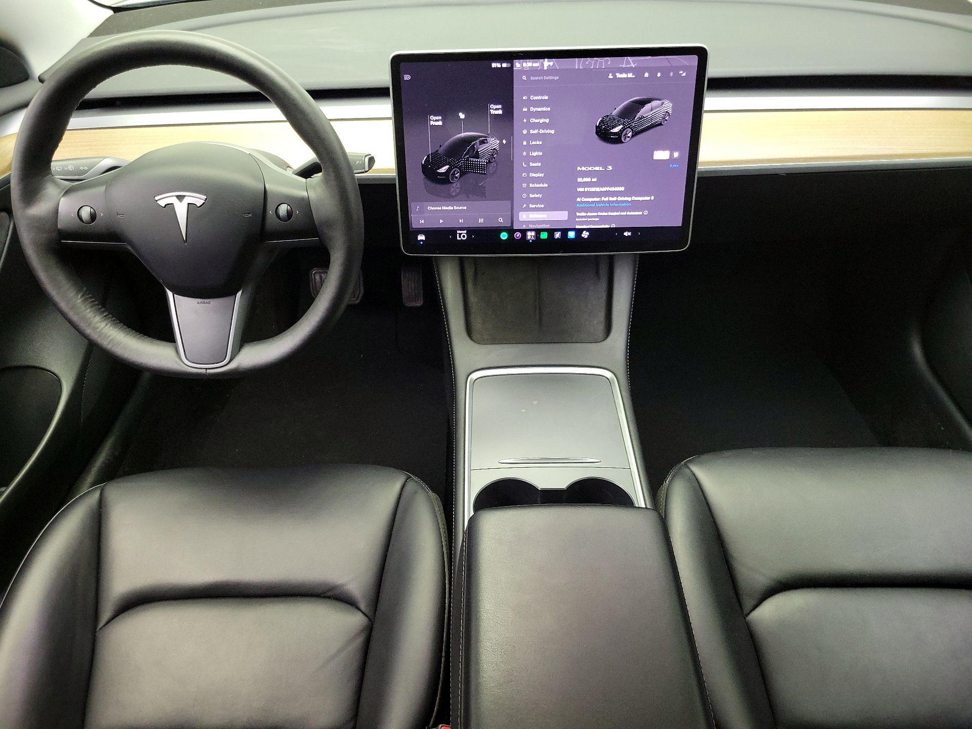 Thumbnail: 2023 Tesla Model 3 - 9