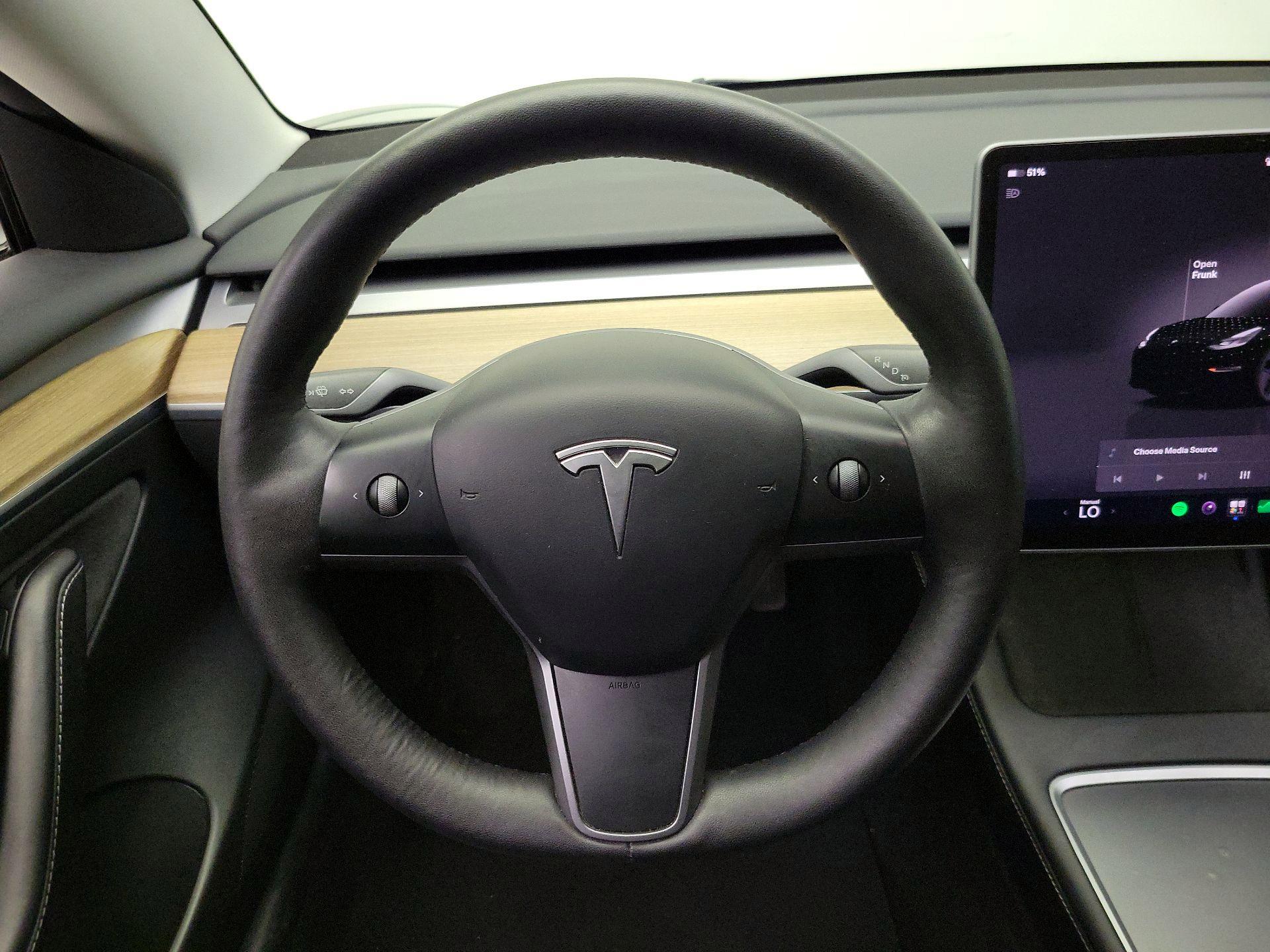 Thumbnail: 2023 Tesla Model 3 - 10