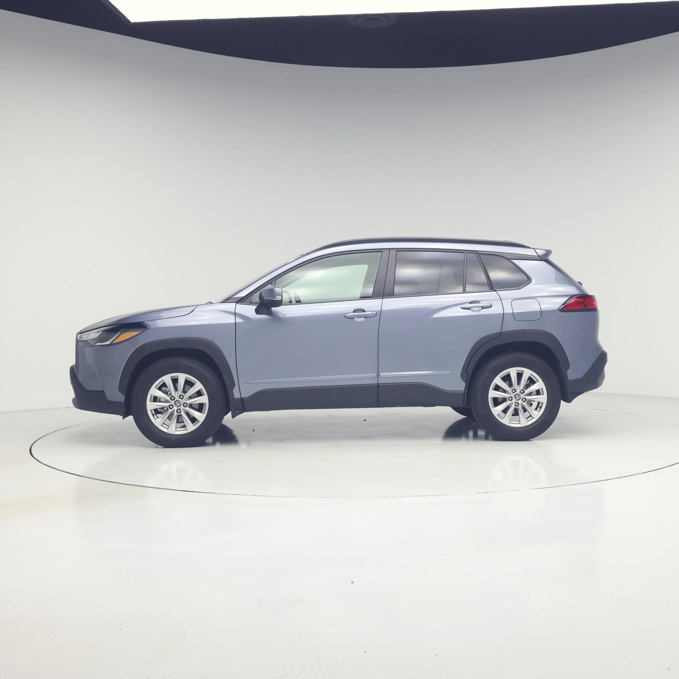 Thumbnail: 2023 Toyota Corolla Cross - 3