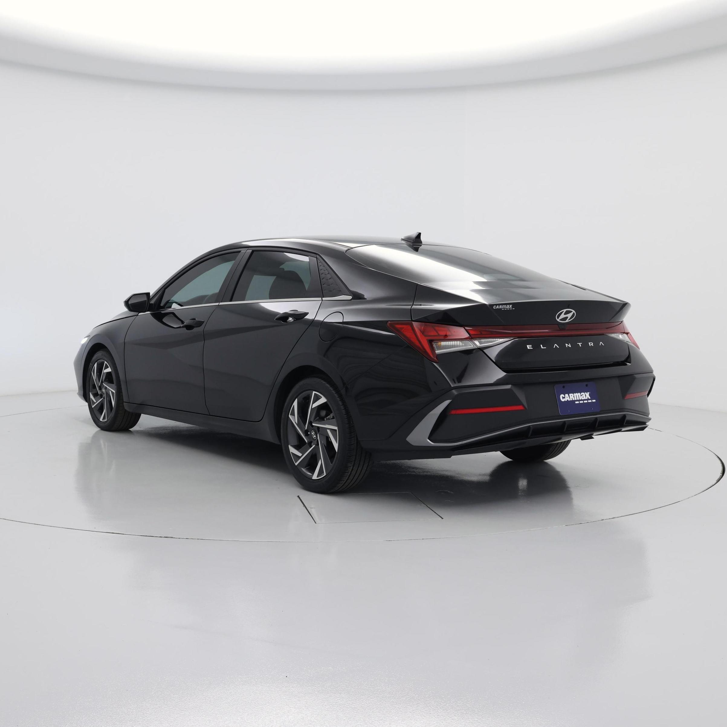 Thumbnail: 2025 Hyundai Elantra - 2