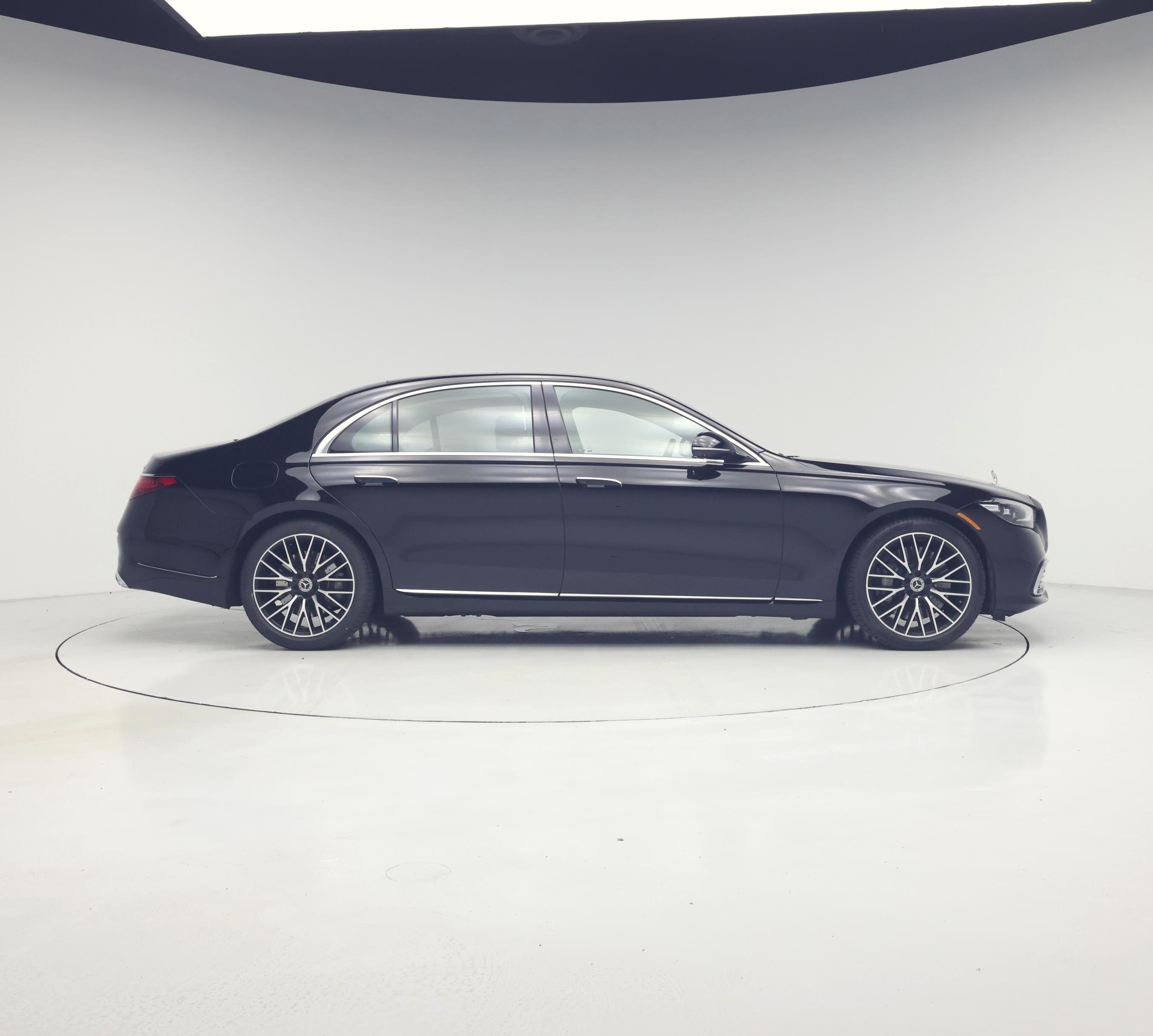 Thumbnail: 2022 Mercedes-Benz S-Class - 7