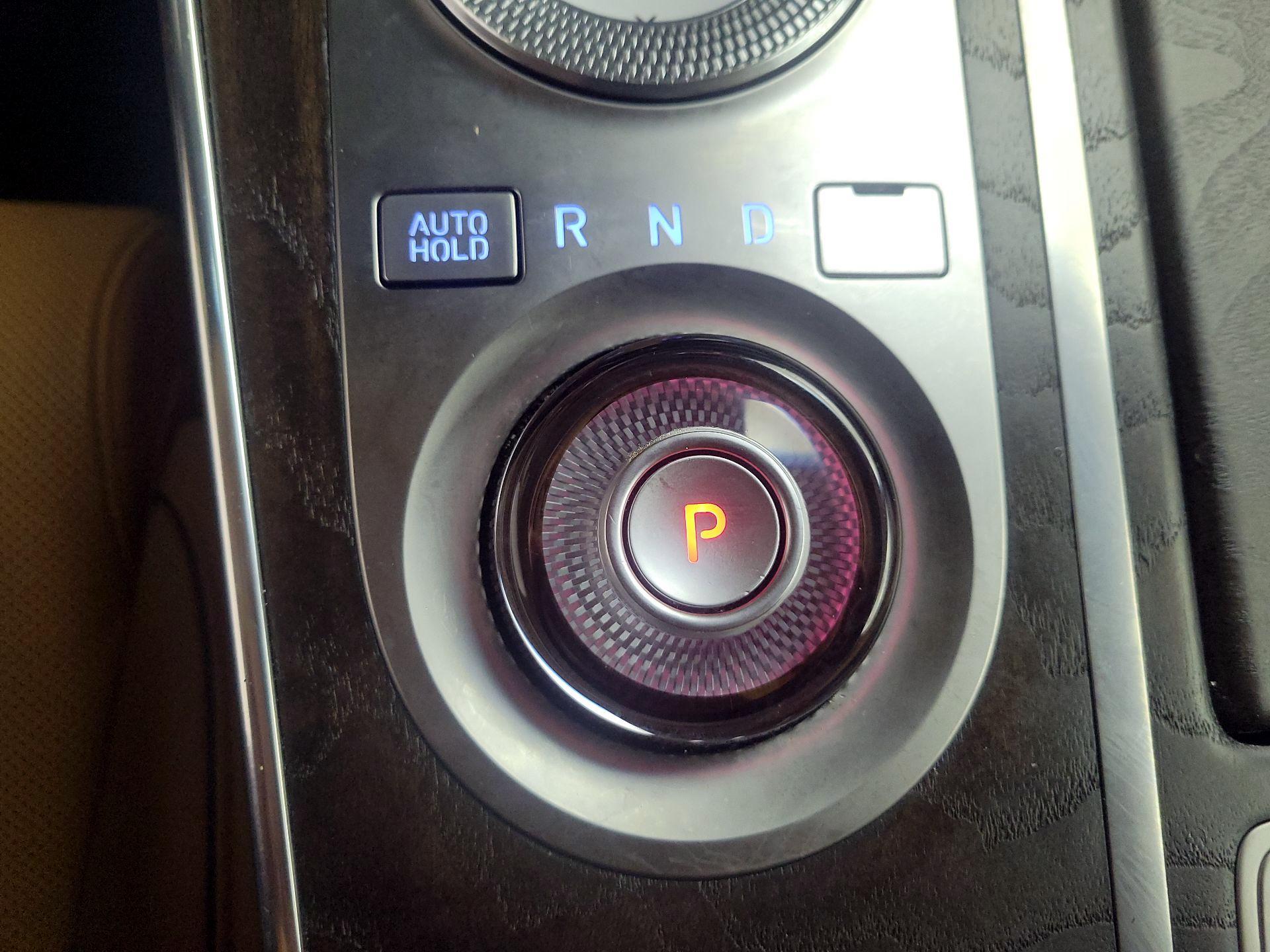 Thumbnail: 2022 Genesis GV80 - 15