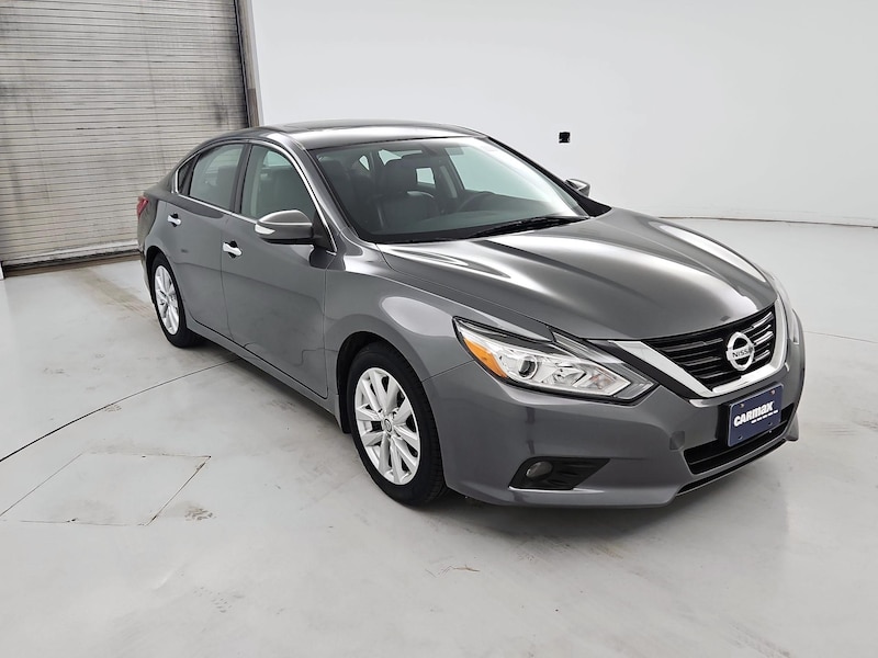 2017 Nissan Altima SL -
                  Merrillville, IN