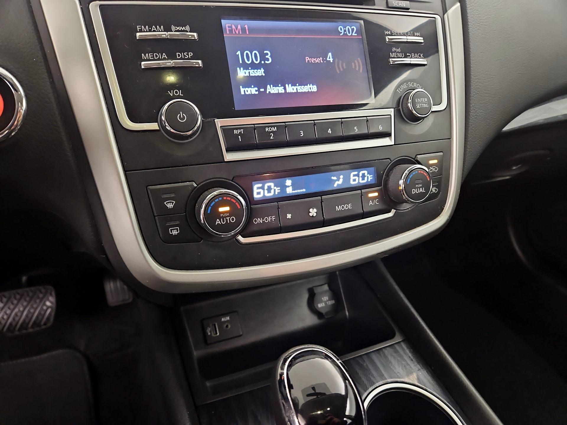 Thumbnail: 2017 Nissan Altima - 14