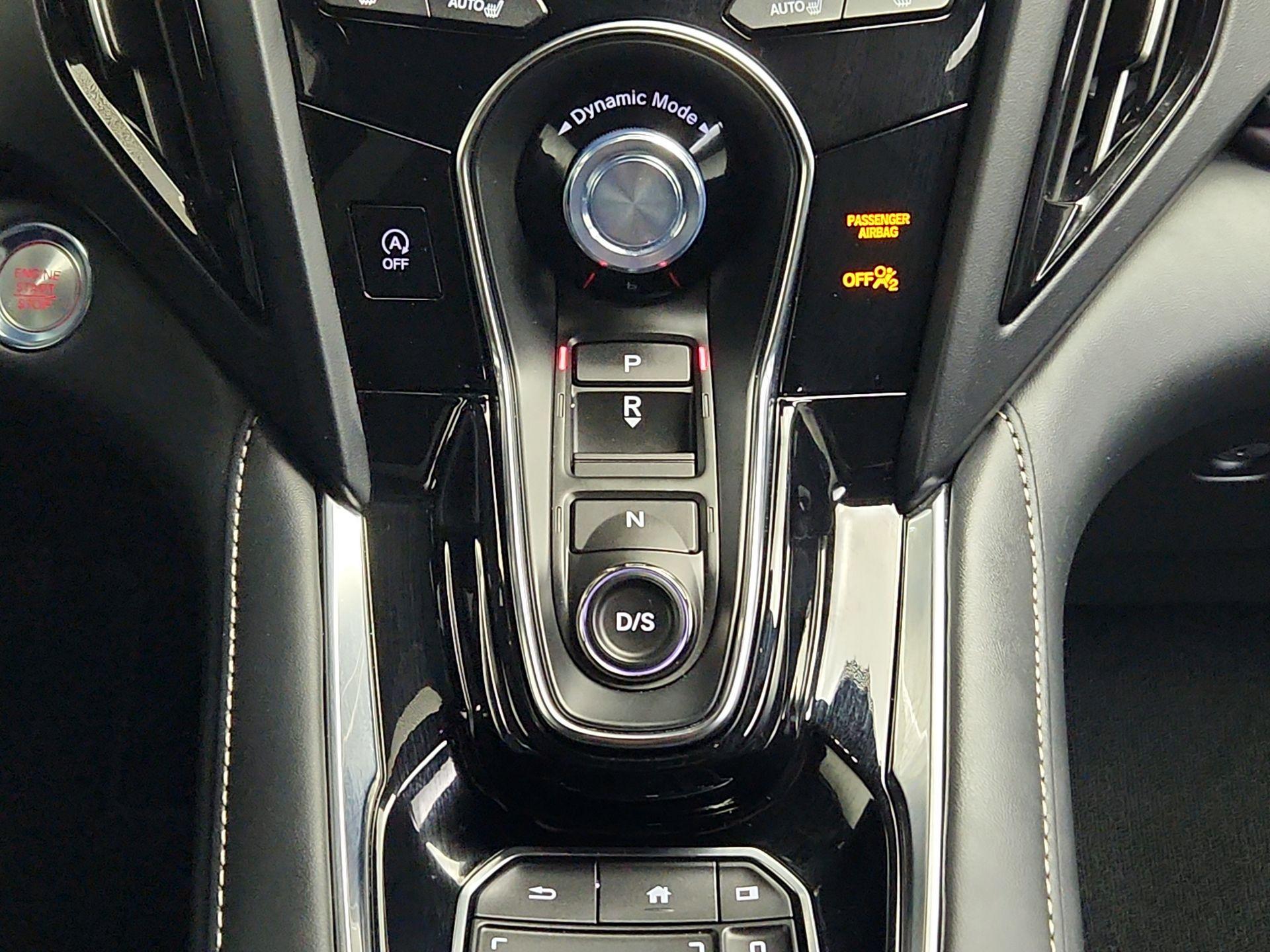 Thumbnail: 2025 Acura RDX - 17