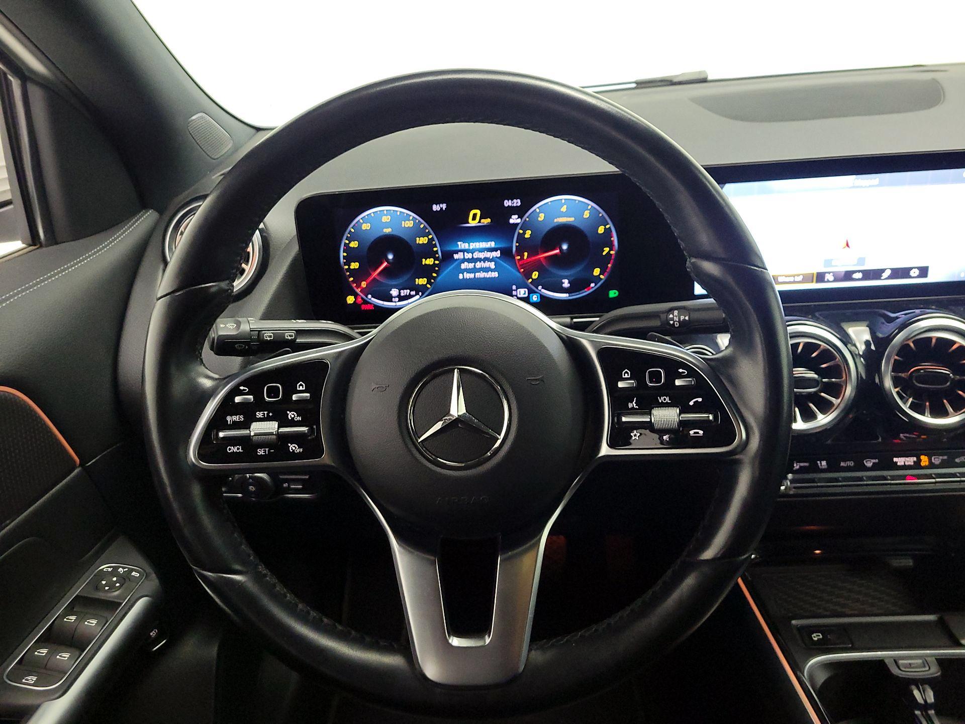 Thumbnail: 2023 Mercedes-Benz GLA - 10