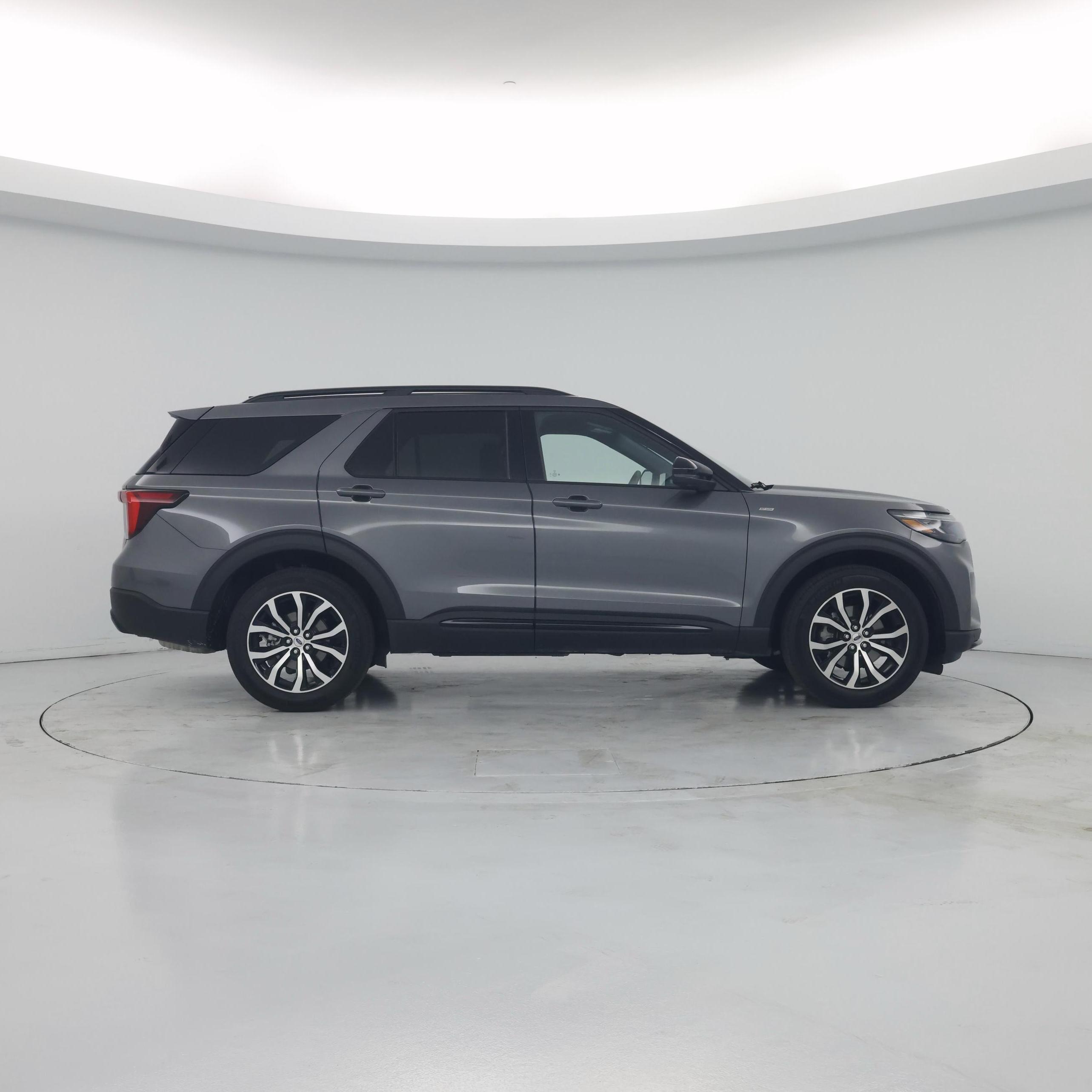 Thumbnail: 2026 Ford Explorer - 7