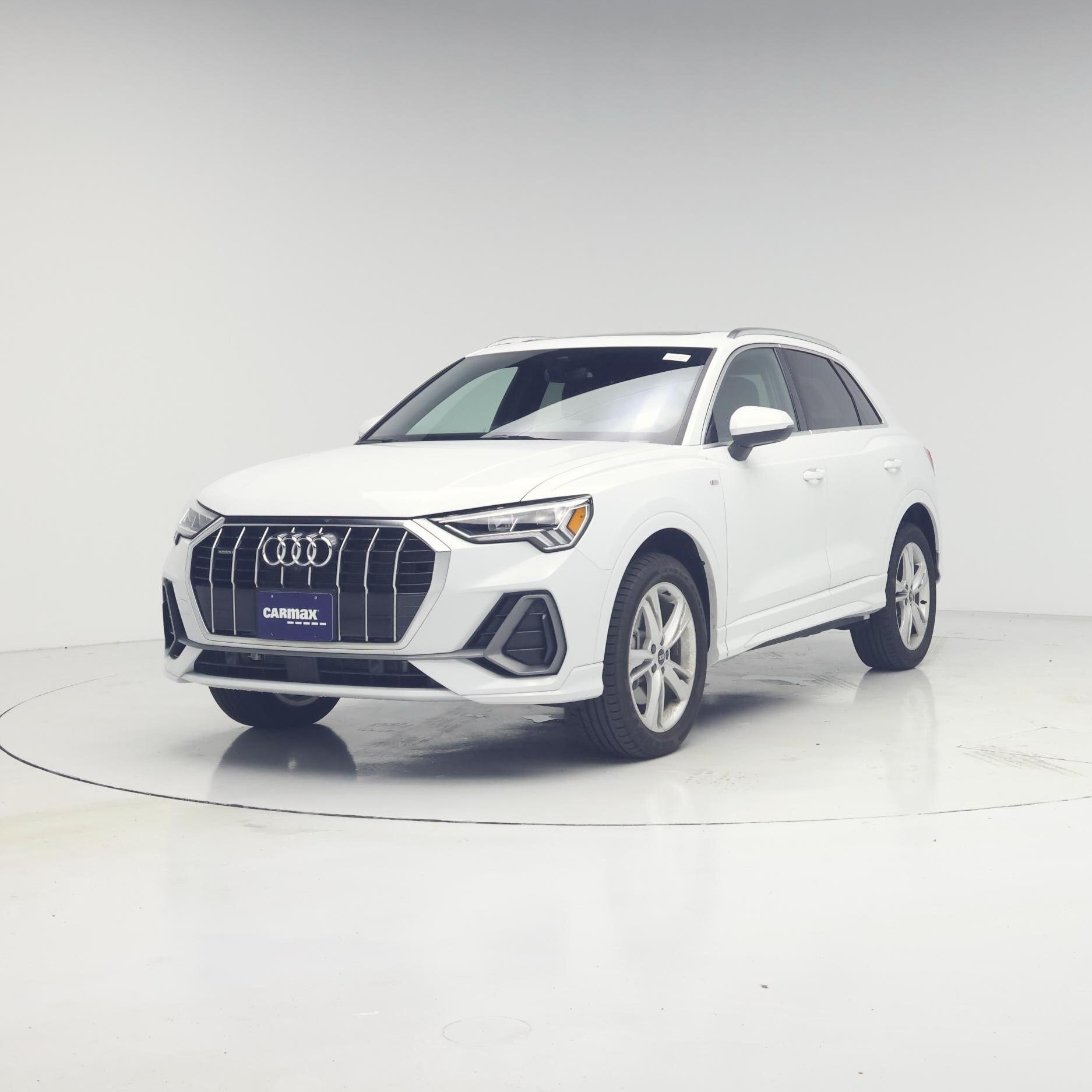 Thumbnail: 2023 Audi Q3 - 4