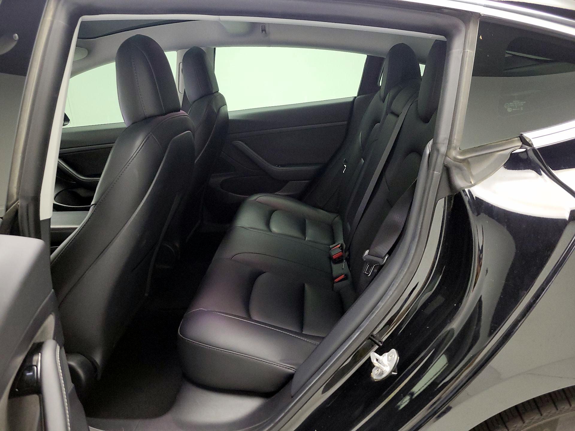 Thumbnail: 2020 Tesla Model 3 - 18