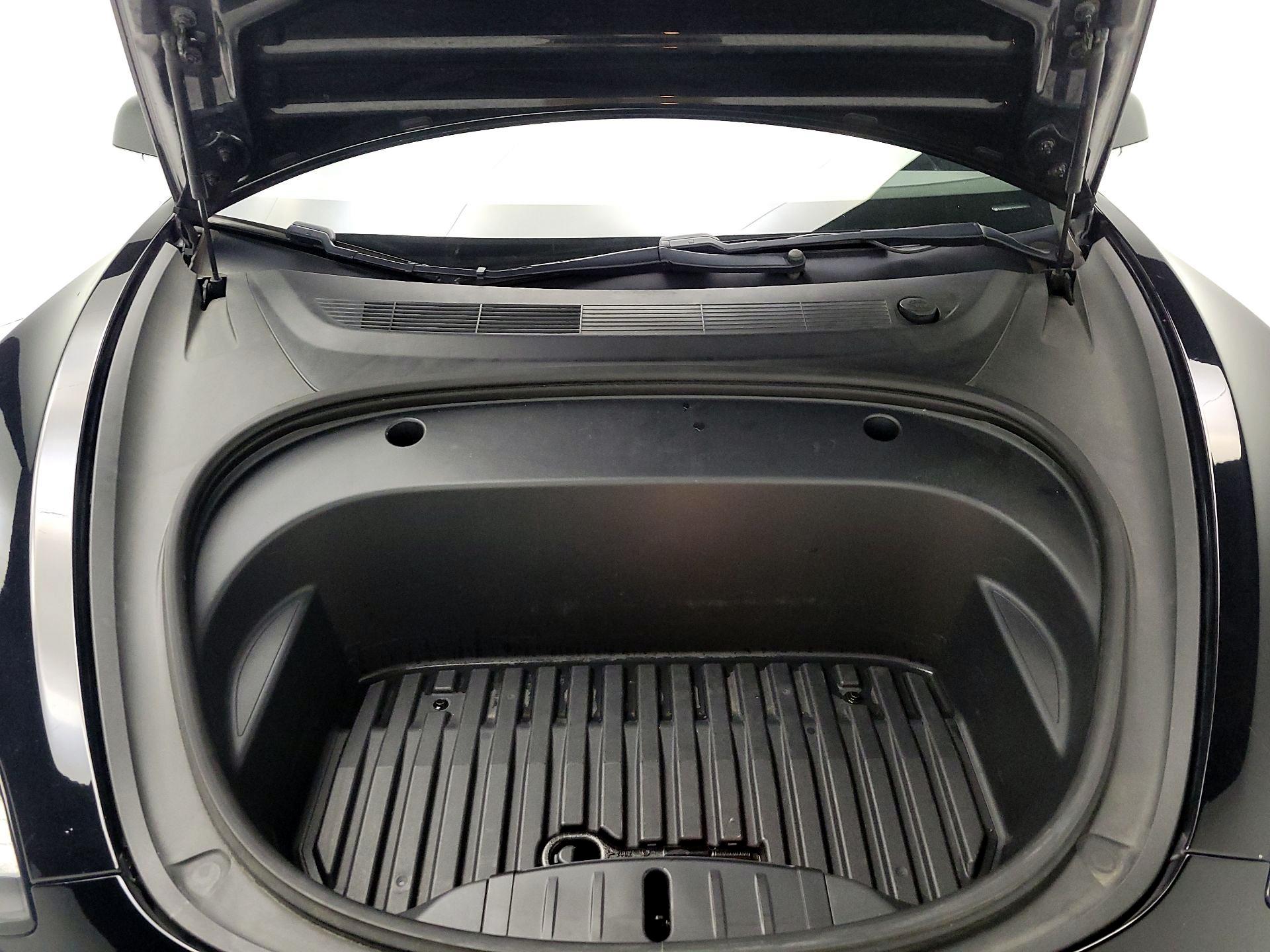 Thumbnail: 2020 Tesla Model 3 - 20