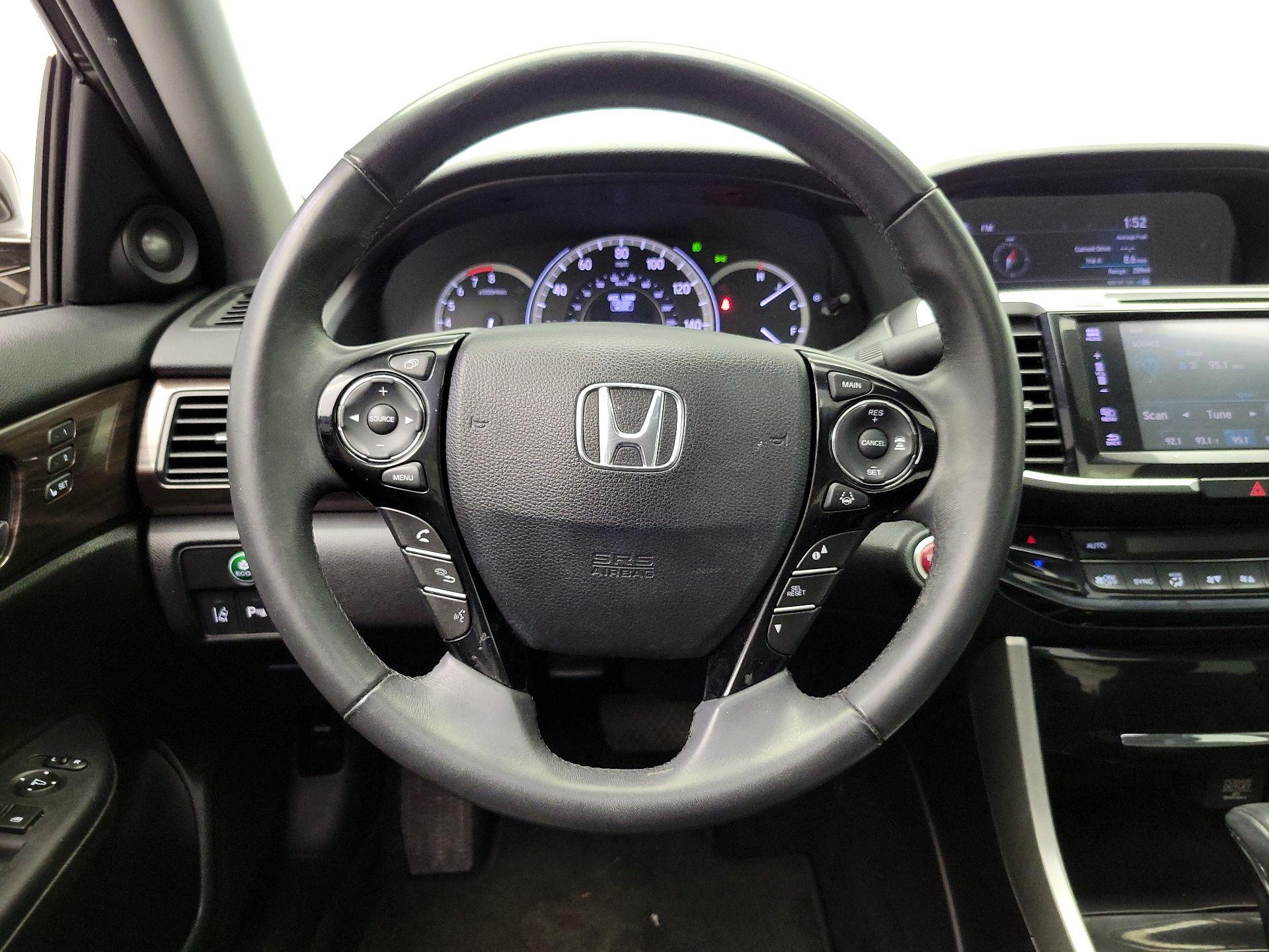 Thumbnail: 2017 Honda Accord - 10