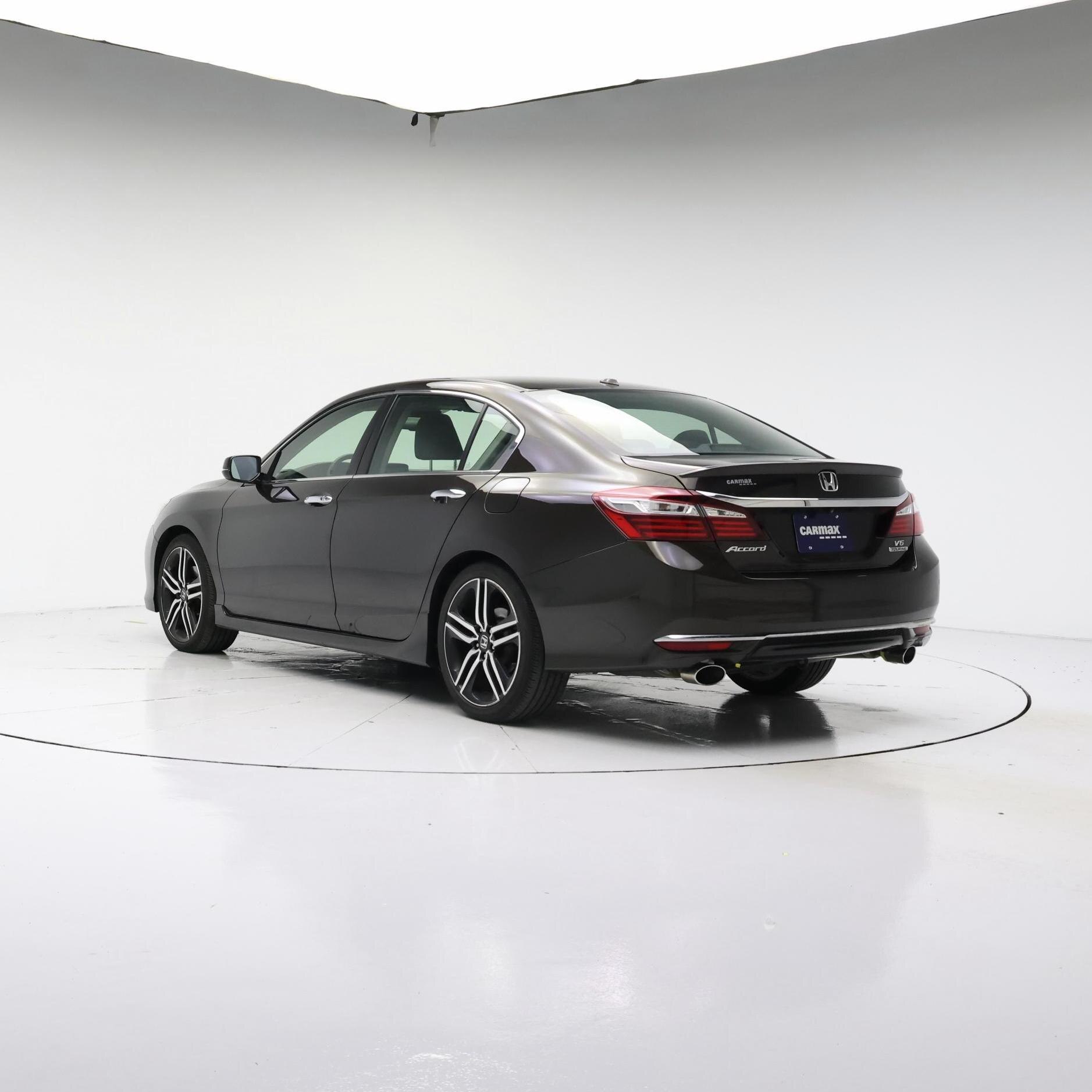 Thumbnail: 2017 Honda Accord - 2